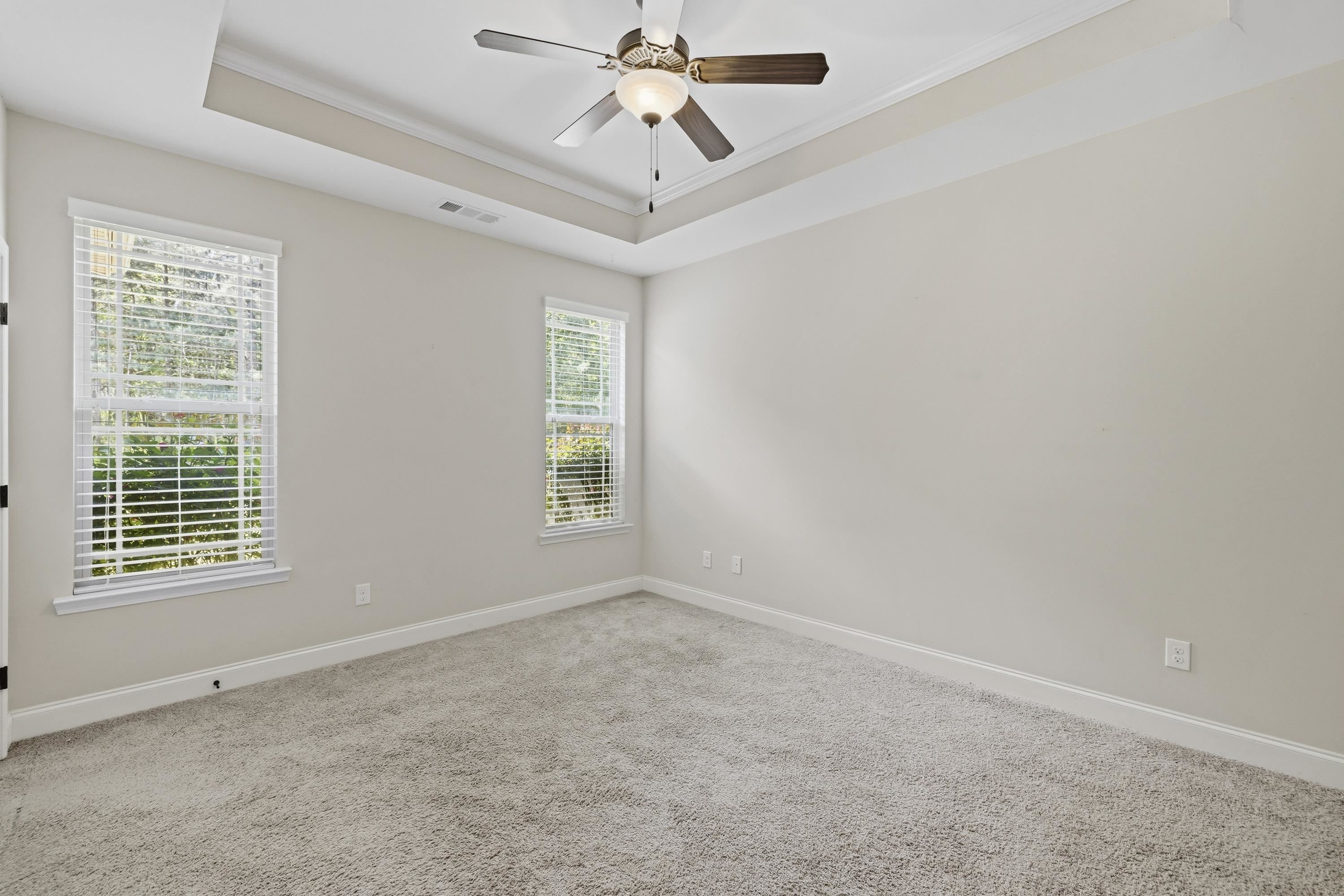 124 HUNTERS CHASE COURT