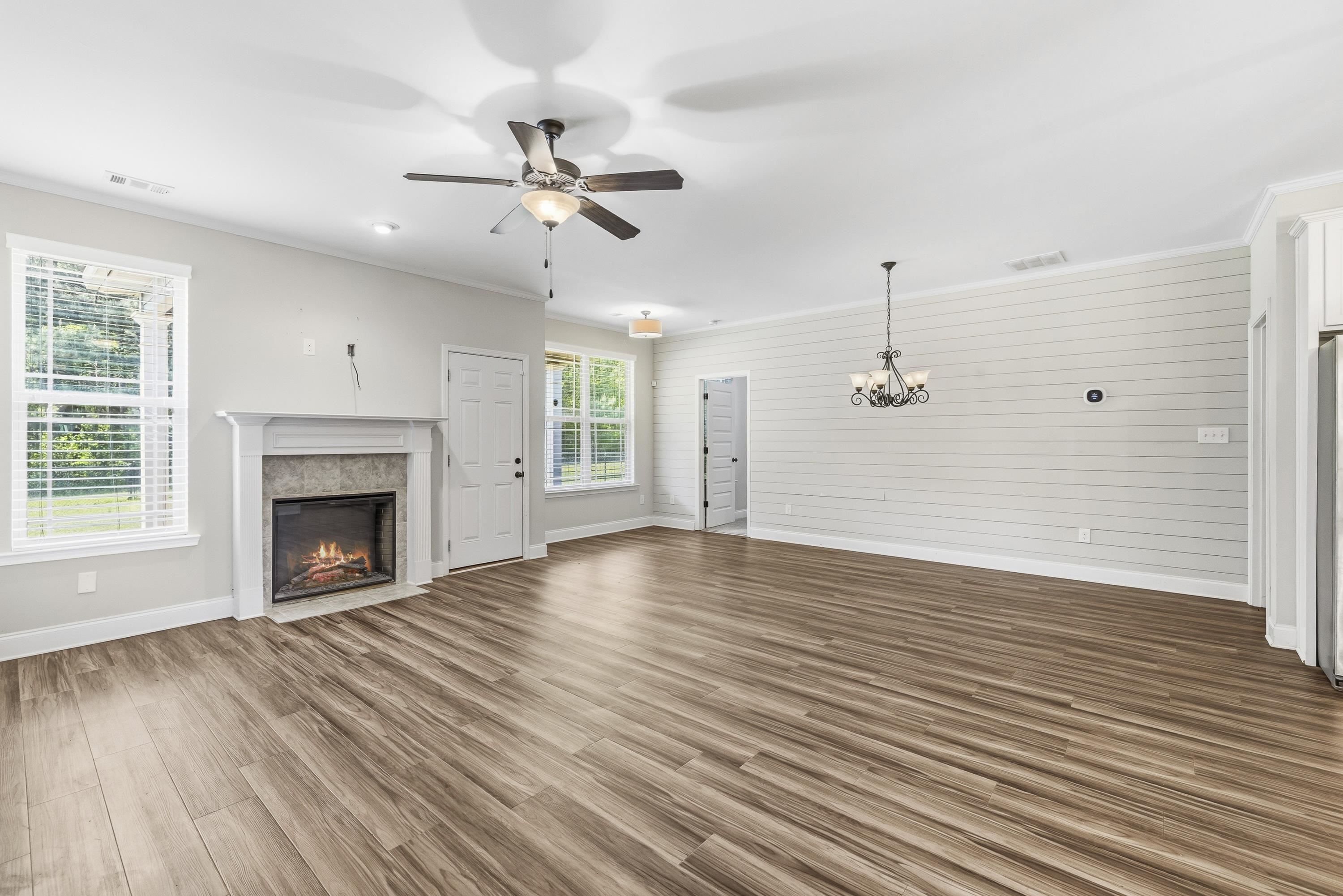 124 HUNTERS CHASE COURT