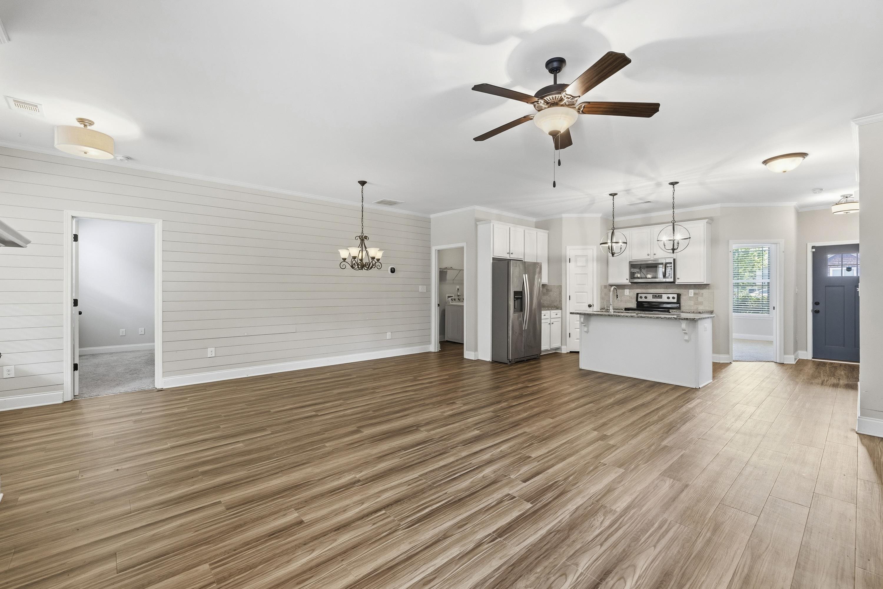 124 HUNTERS CHASE COURT