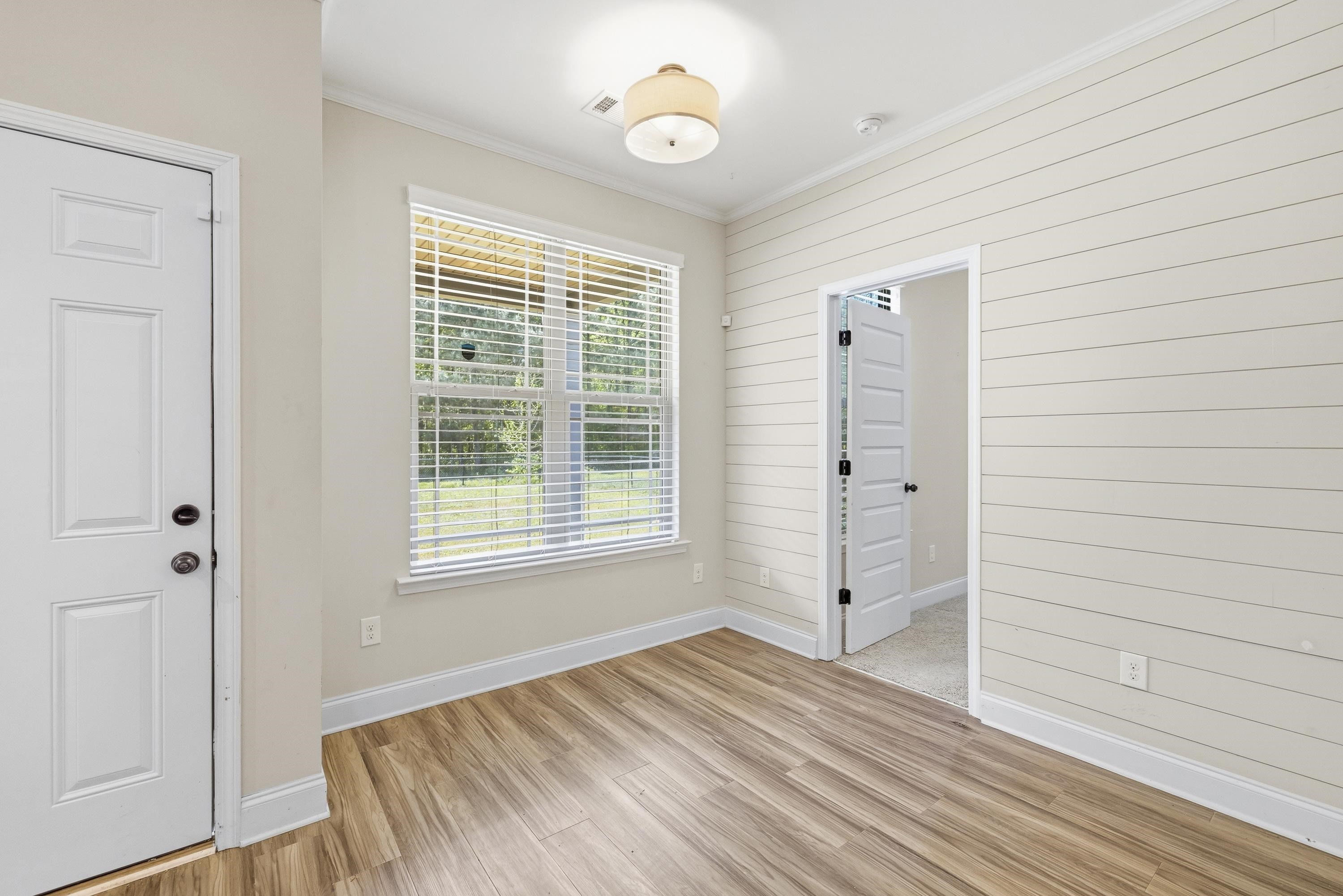 124 HUNTERS CHASE COURT