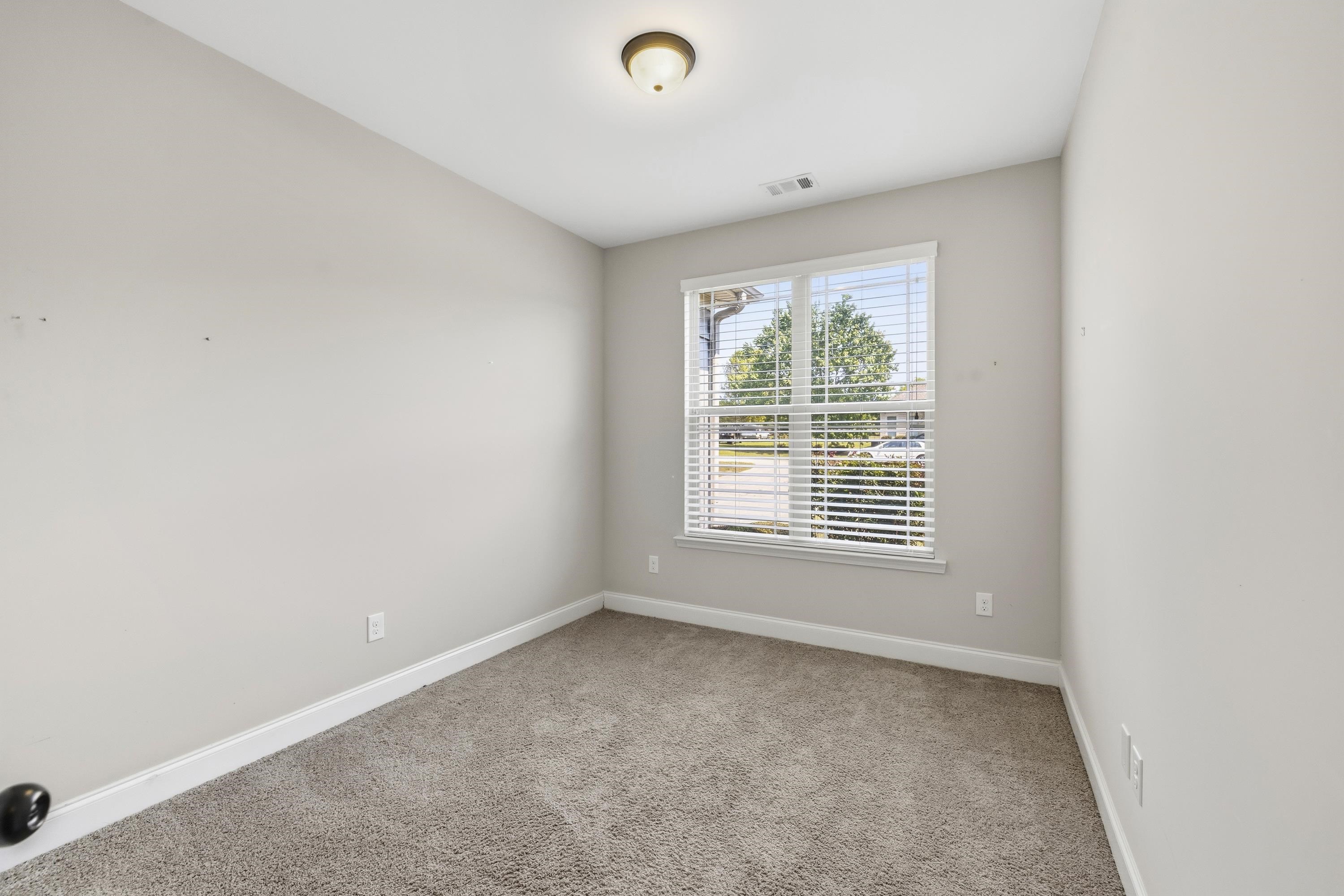 124 HUNTERS CHASE COURT