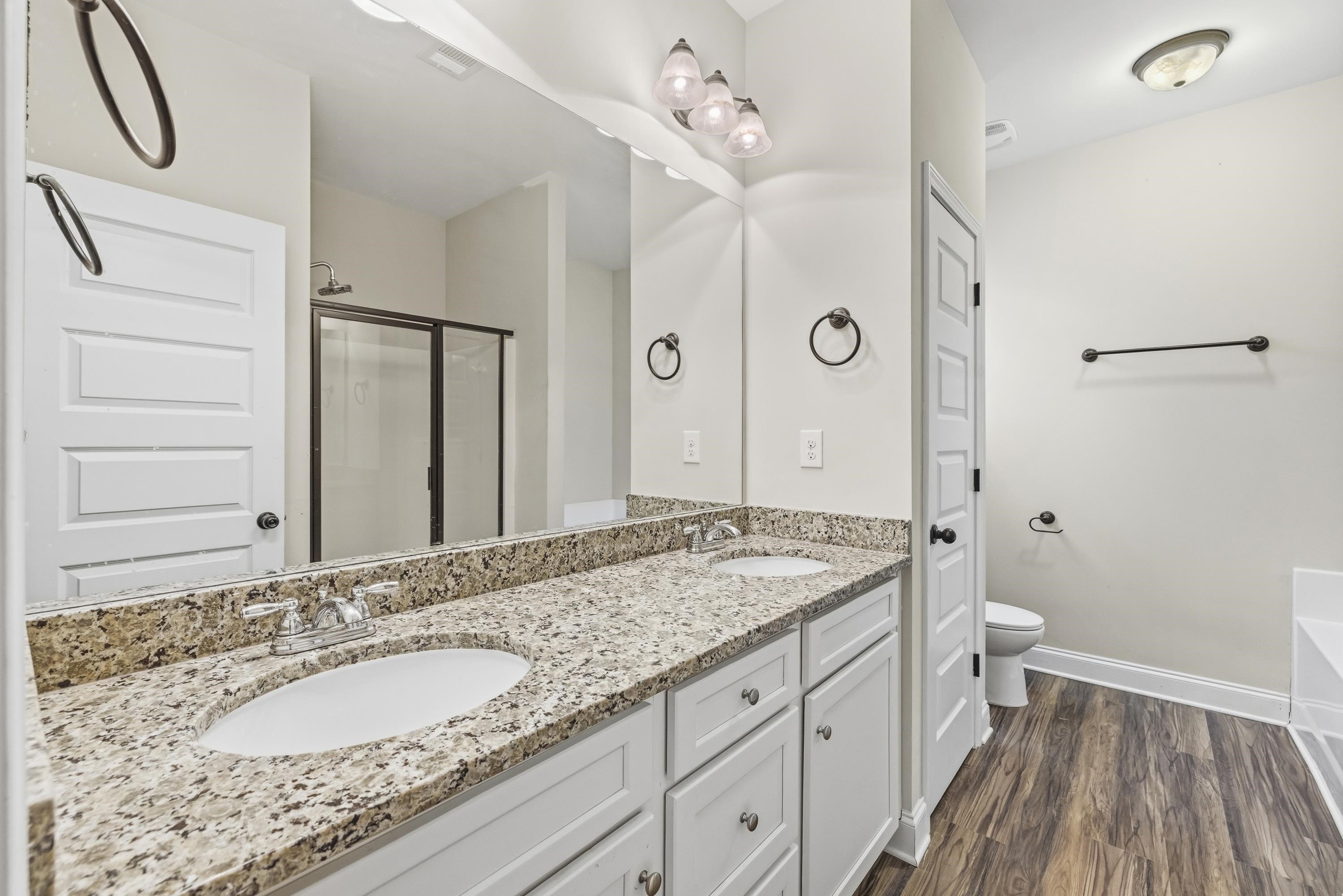 124 HUNTERS CHASE COURT