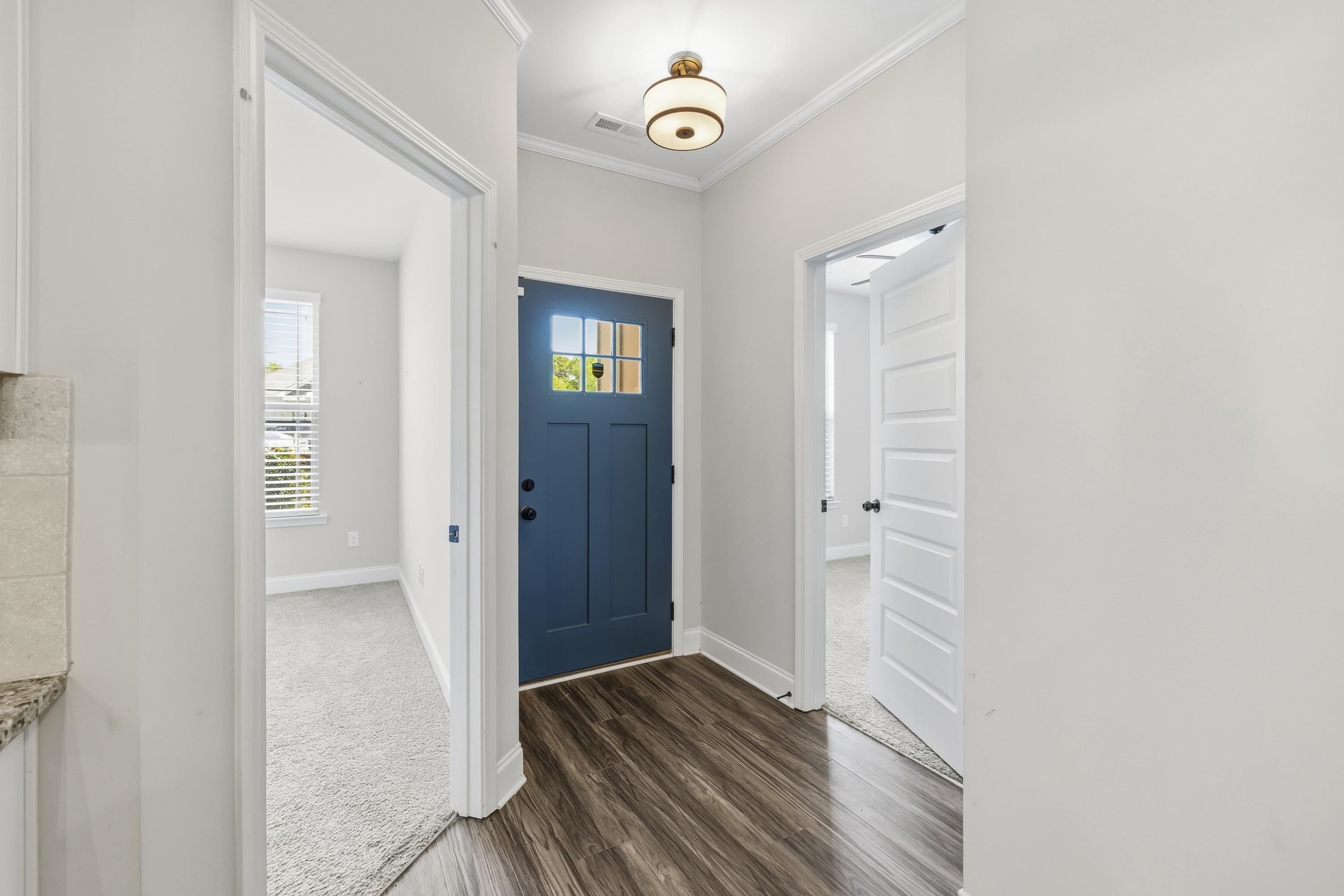 124 HUNTERS CHASE COURT