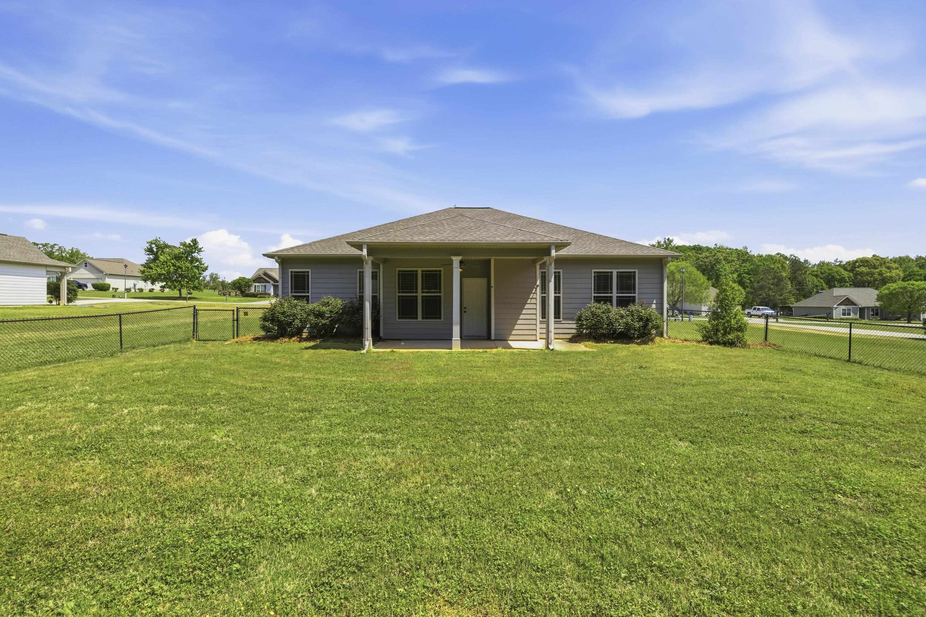 124 HUNTERS CHASE COURT