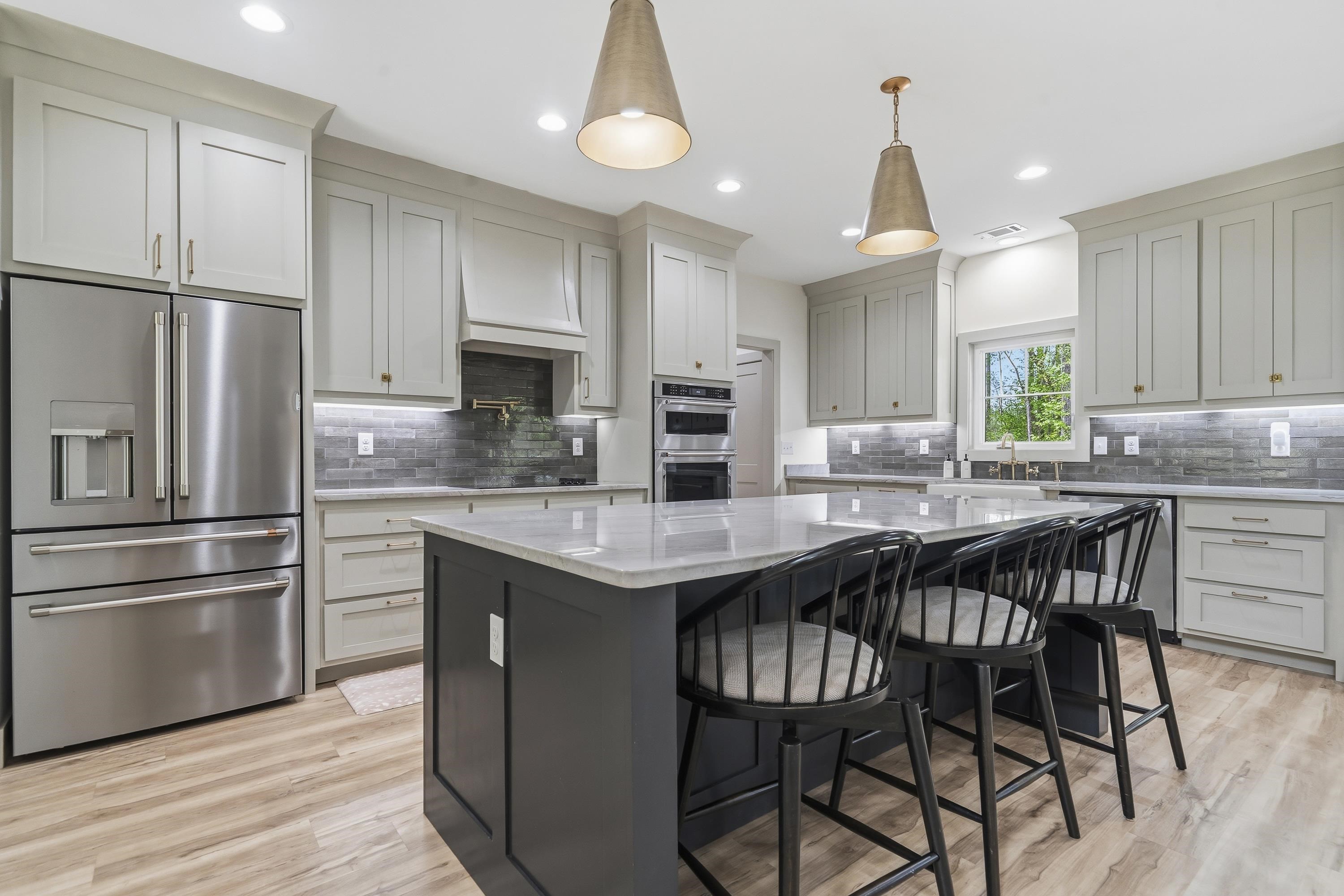 1351 AQUA ROAD