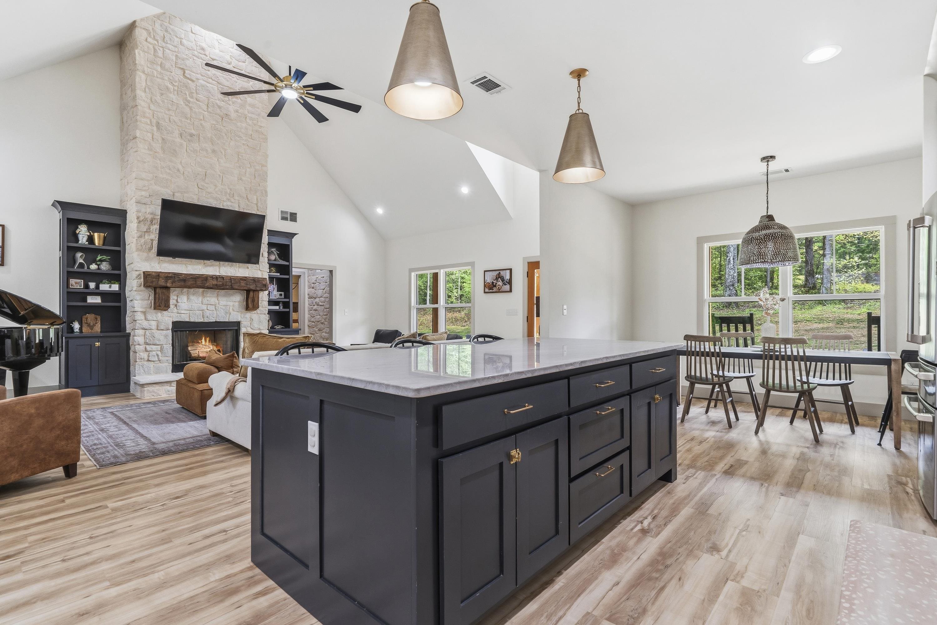 1351 AQUA ROAD
