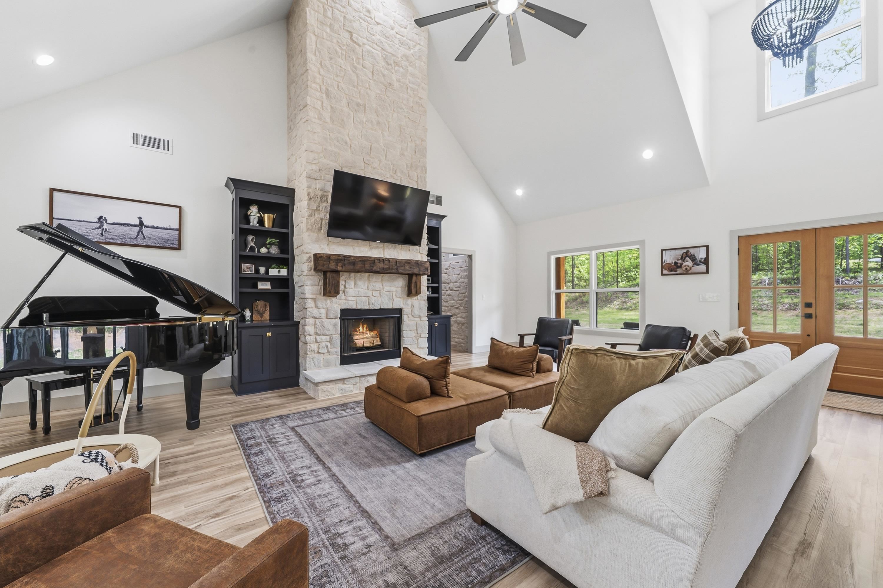1351 AQUA ROAD