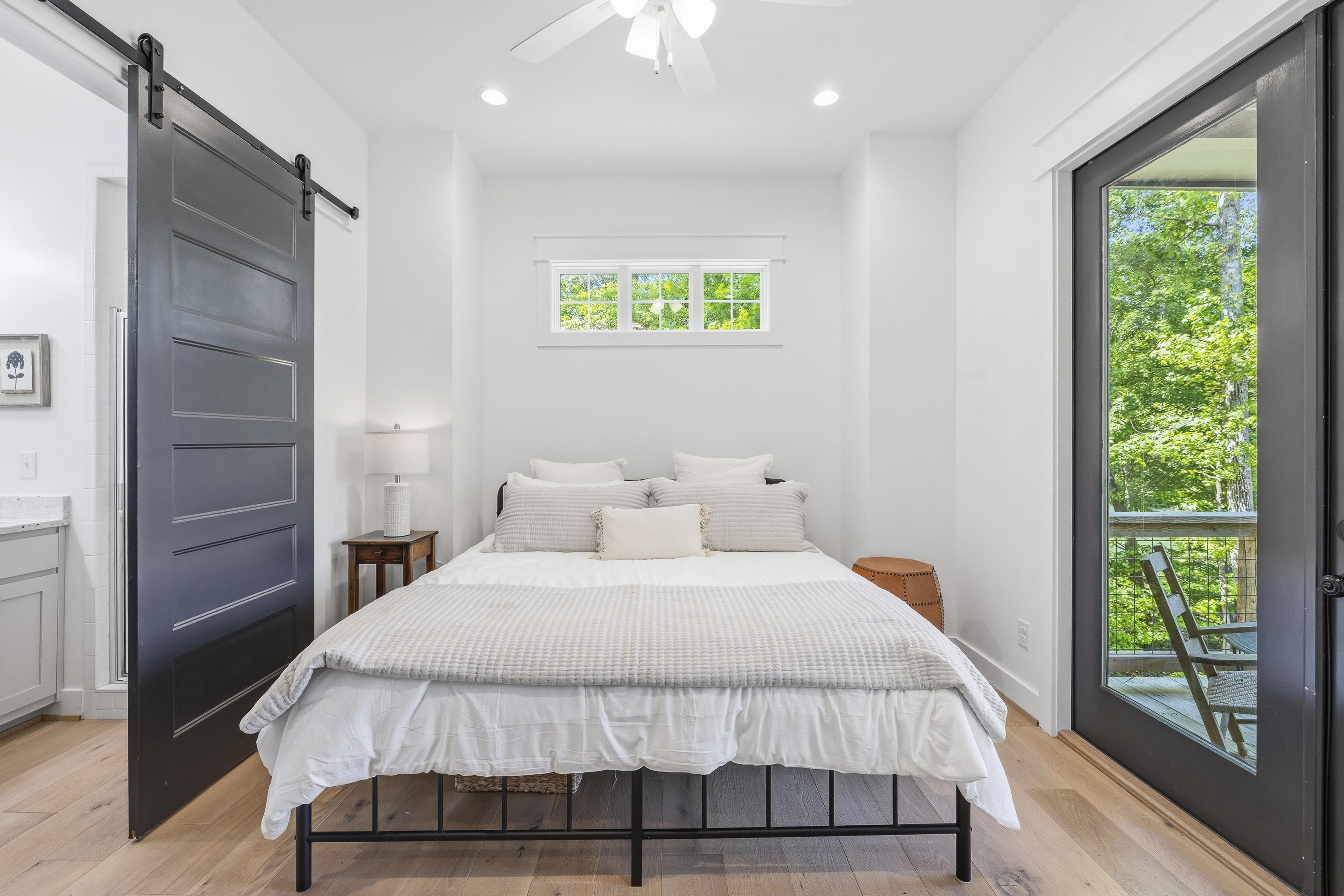 109 LONG SHOALS CIRCLE