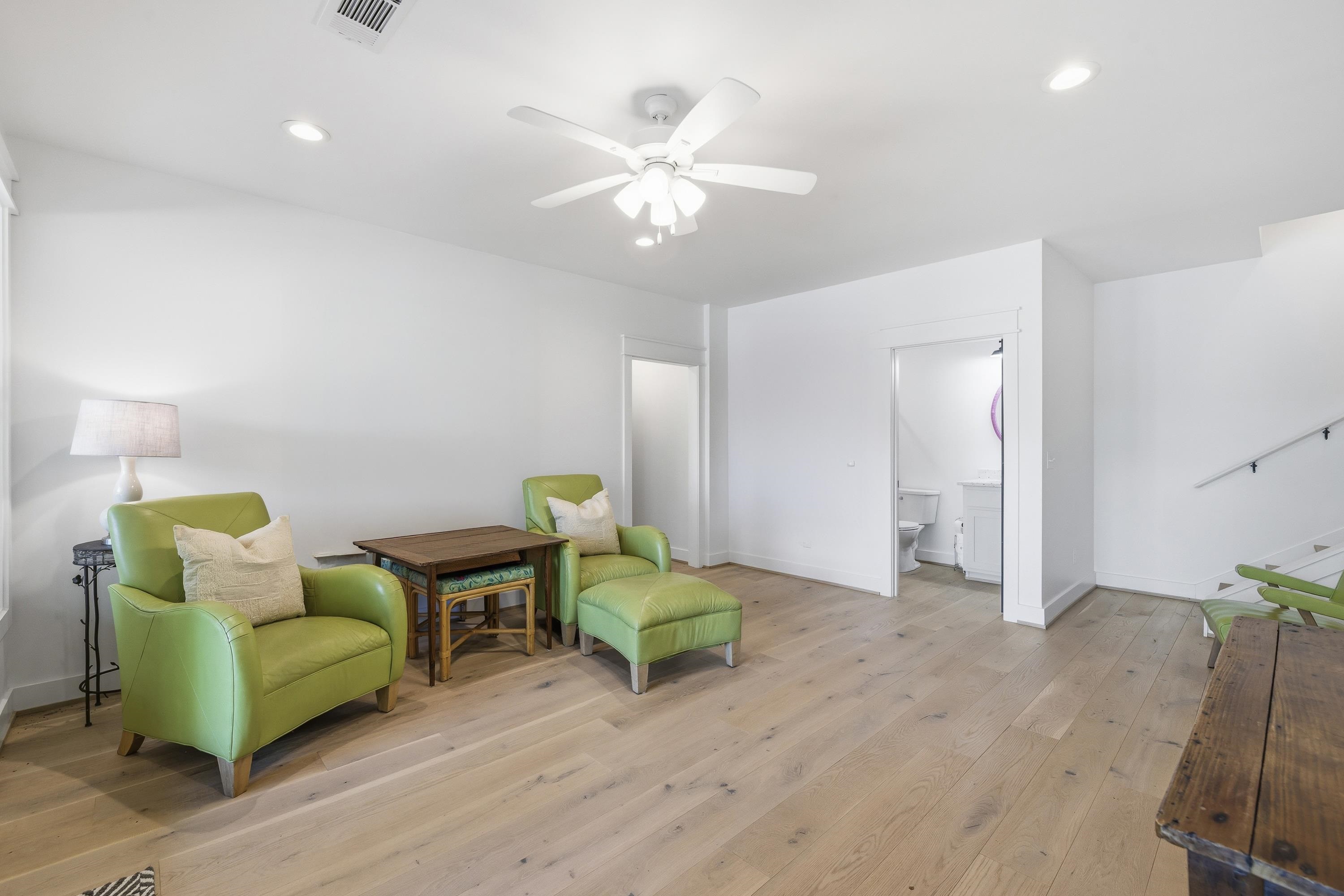 109 LONG SHOALS CIRCLE