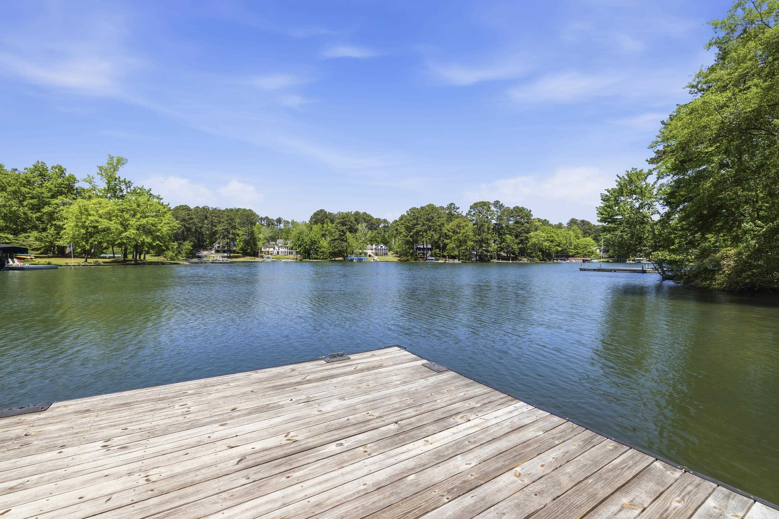 109 LONG SHOALS CIRCLE