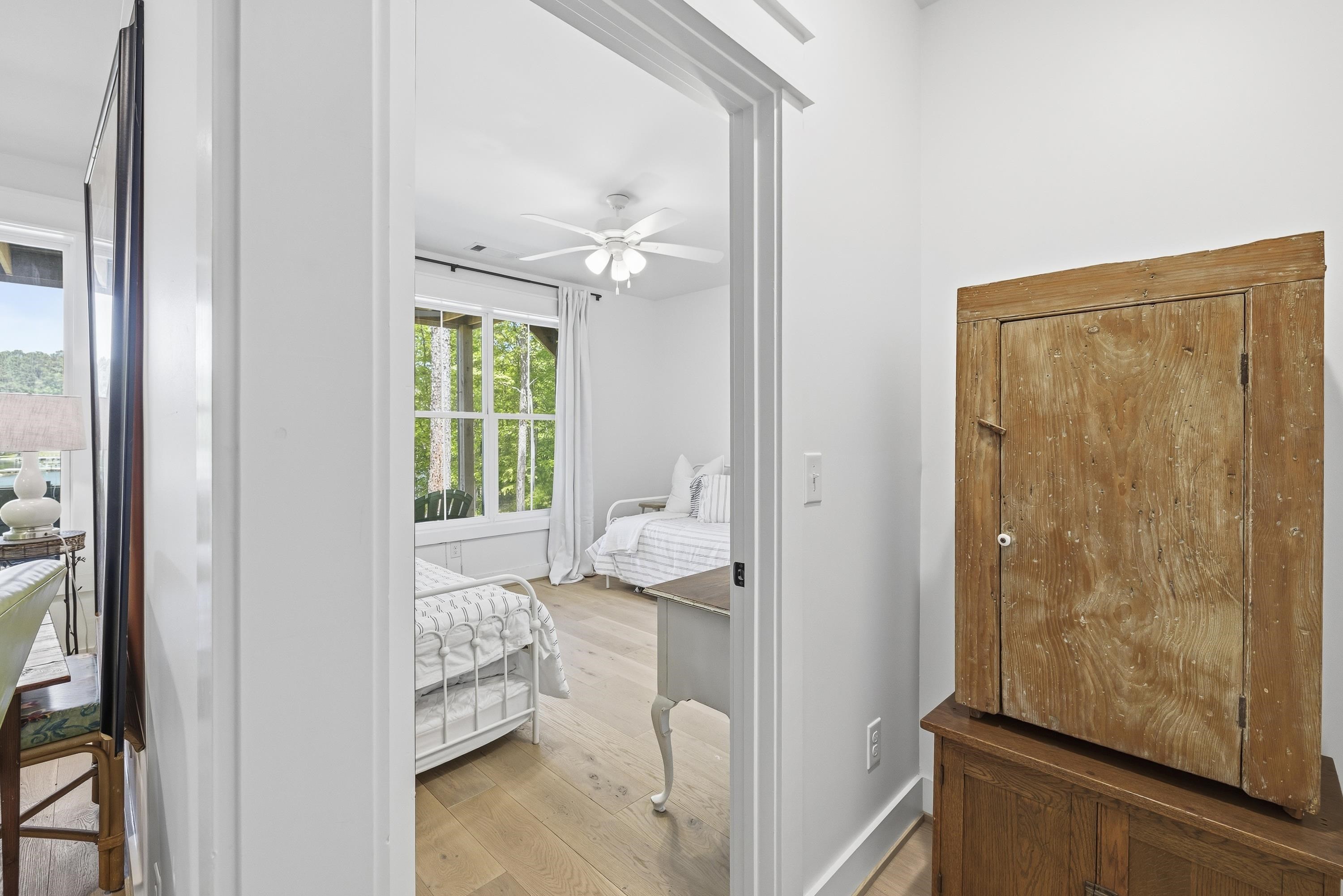 109 LONG SHOALS CIRCLE