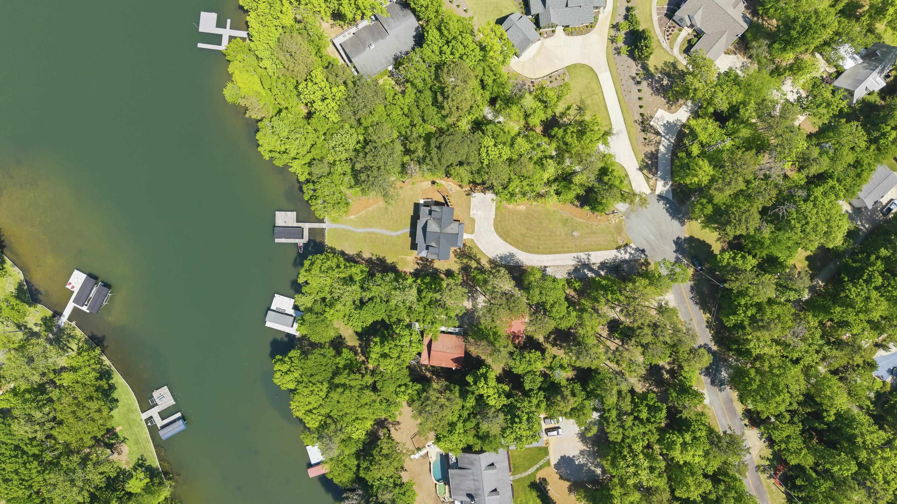 109 LONG SHOALS CIRCLE