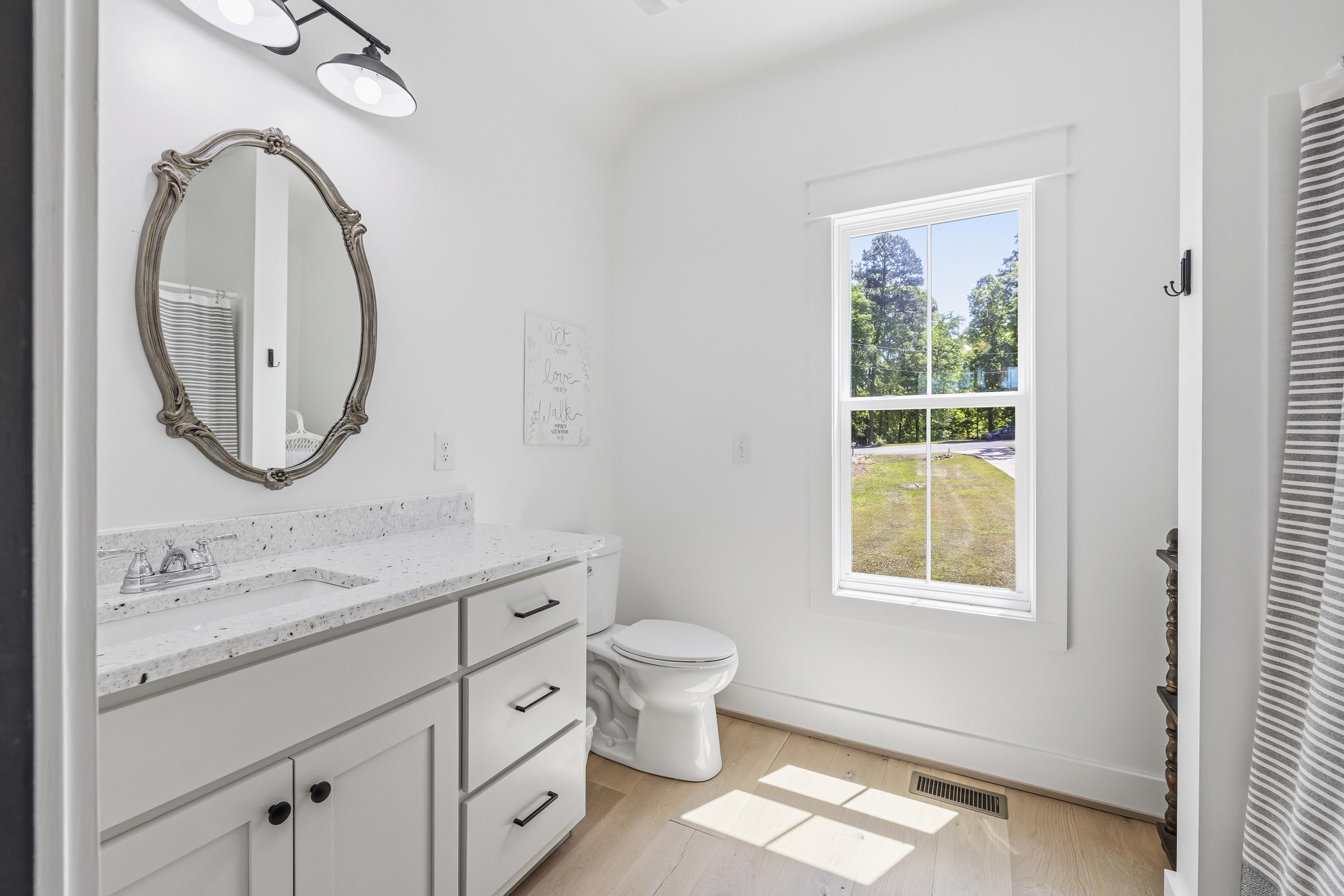 109 LONG SHOALS CIRCLE