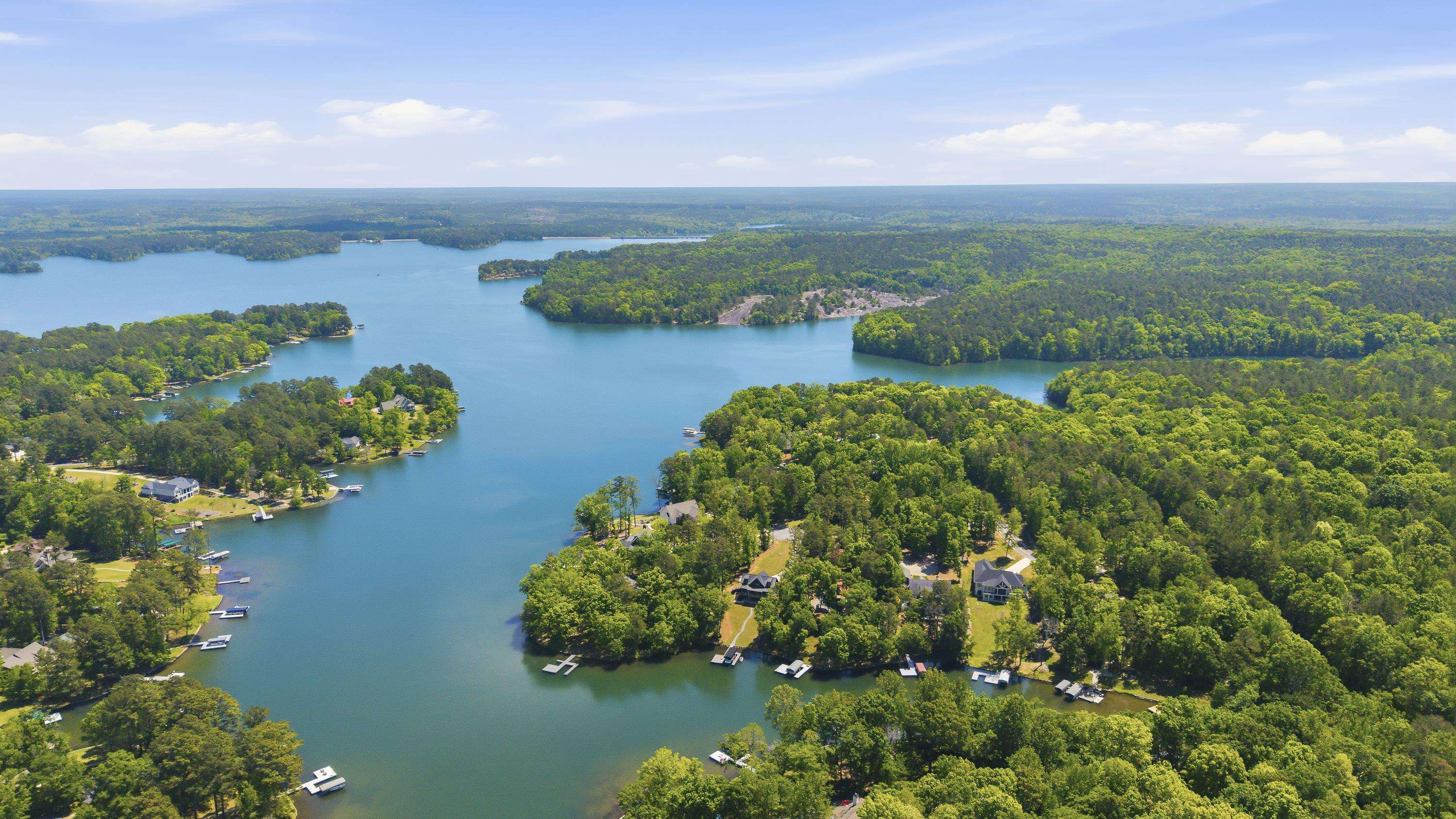 109 LONG SHOALS CIRCLE