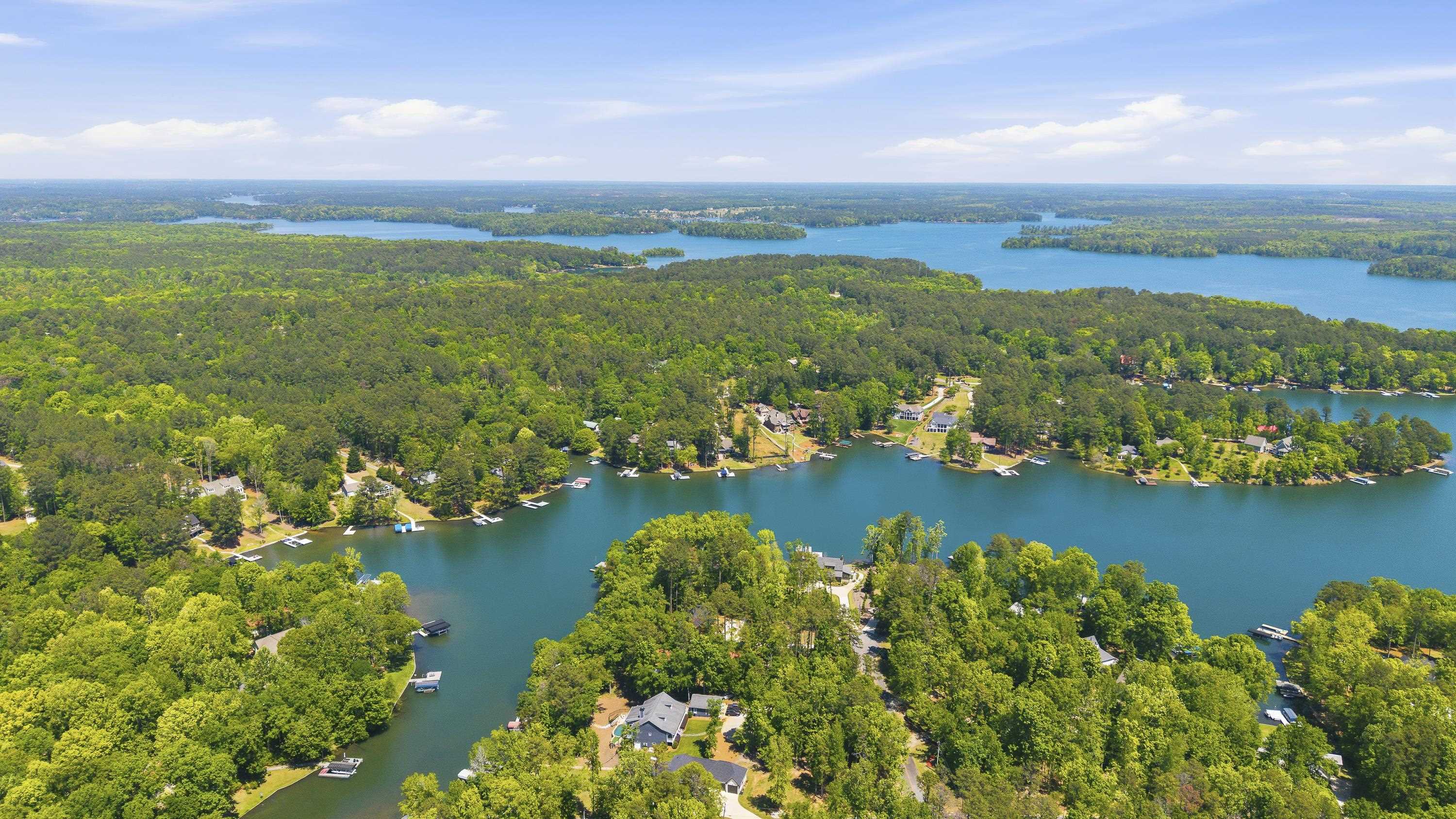 109 LONG SHOALS CIRCLE