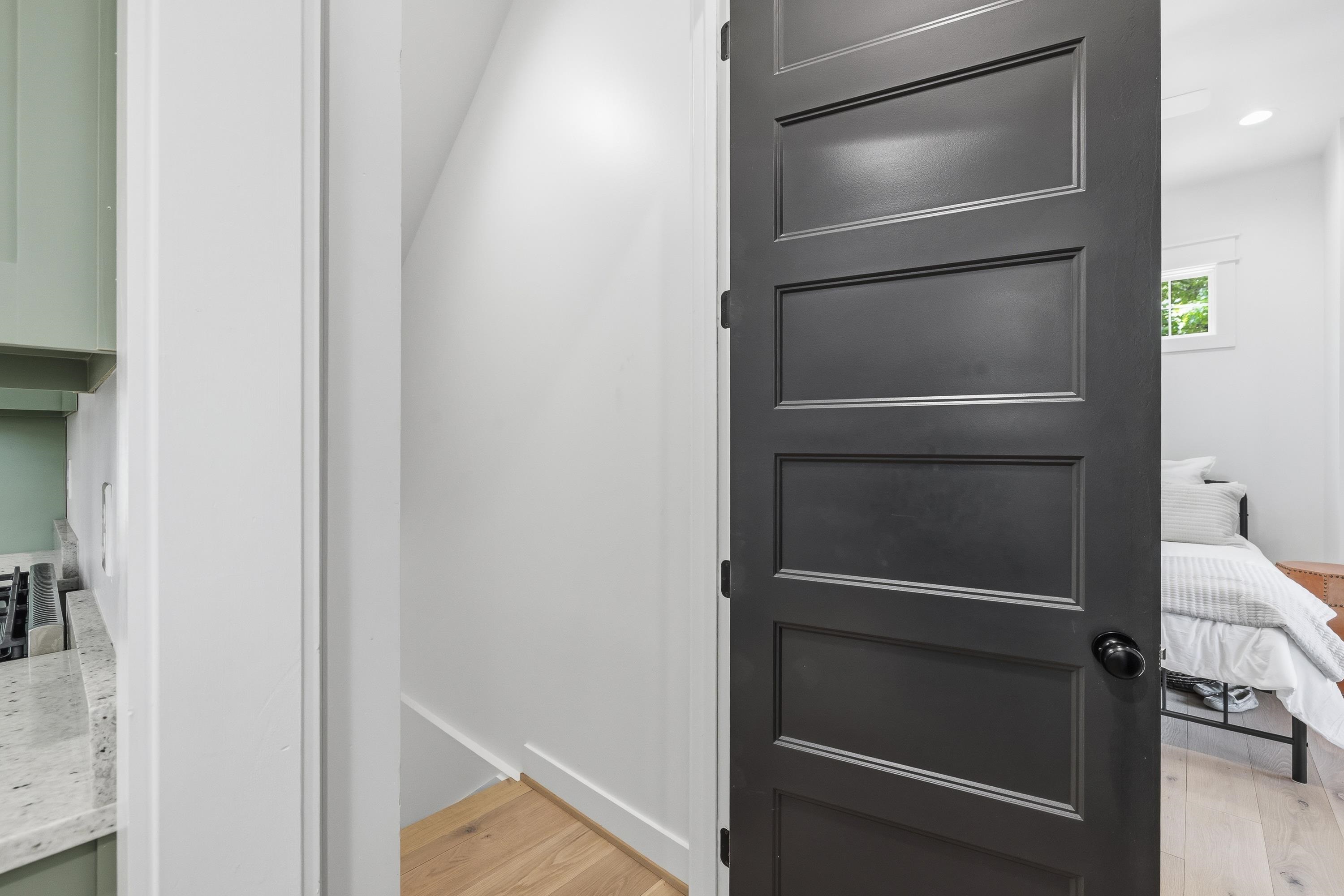 109 LONG SHOALS CIRCLE