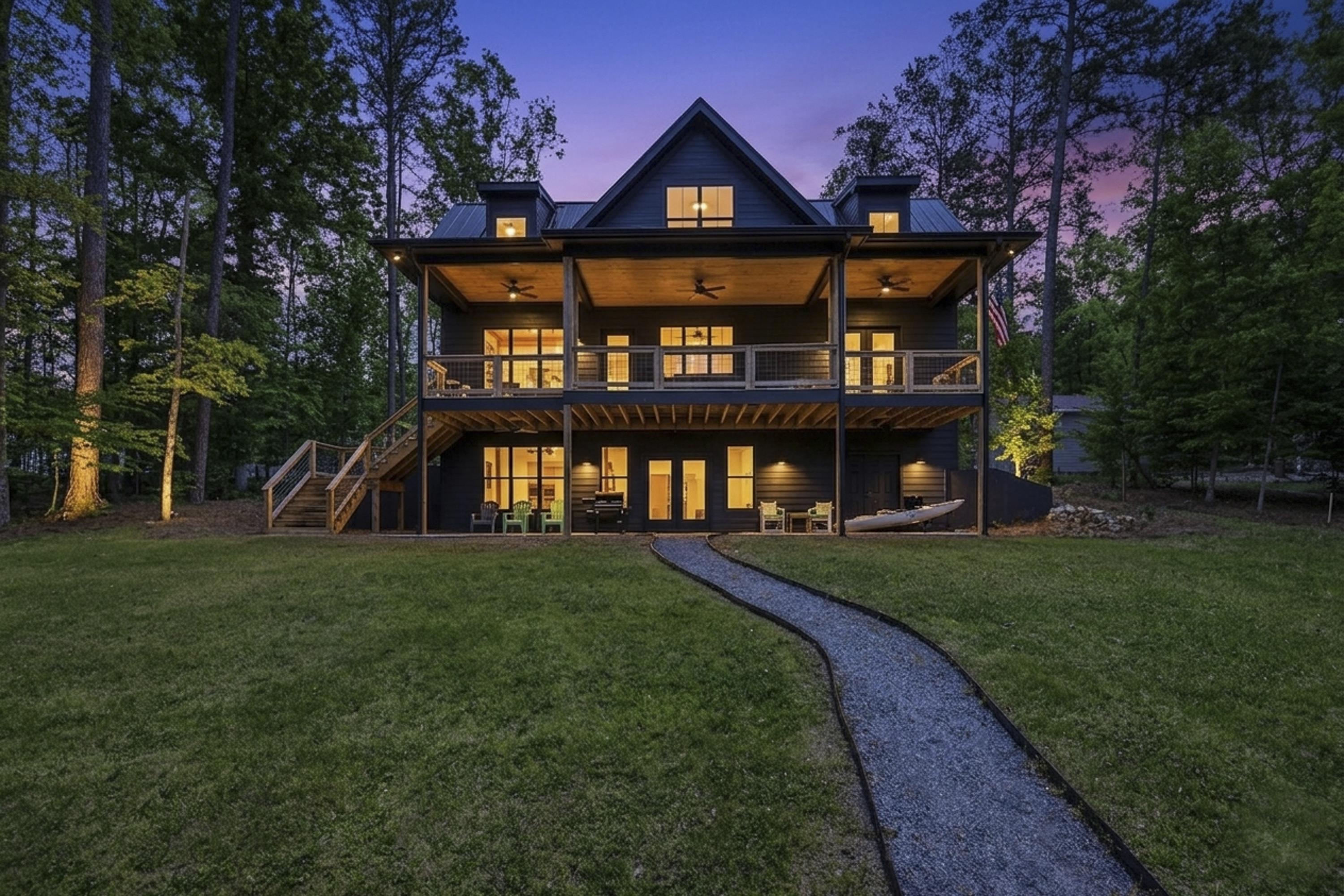 109 LONG SHOALS CIRCLE