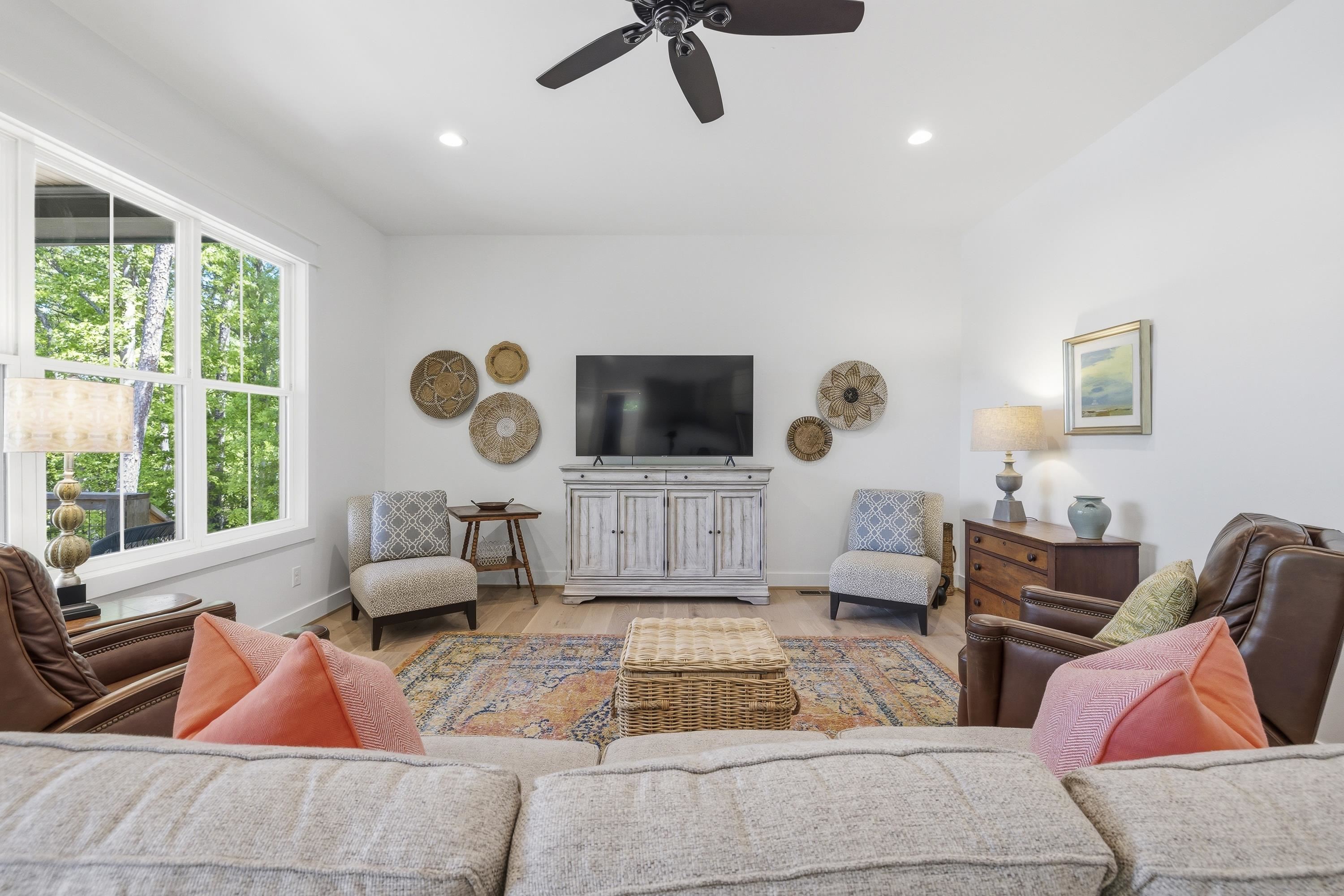 109 LONG SHOALS CIRCLE