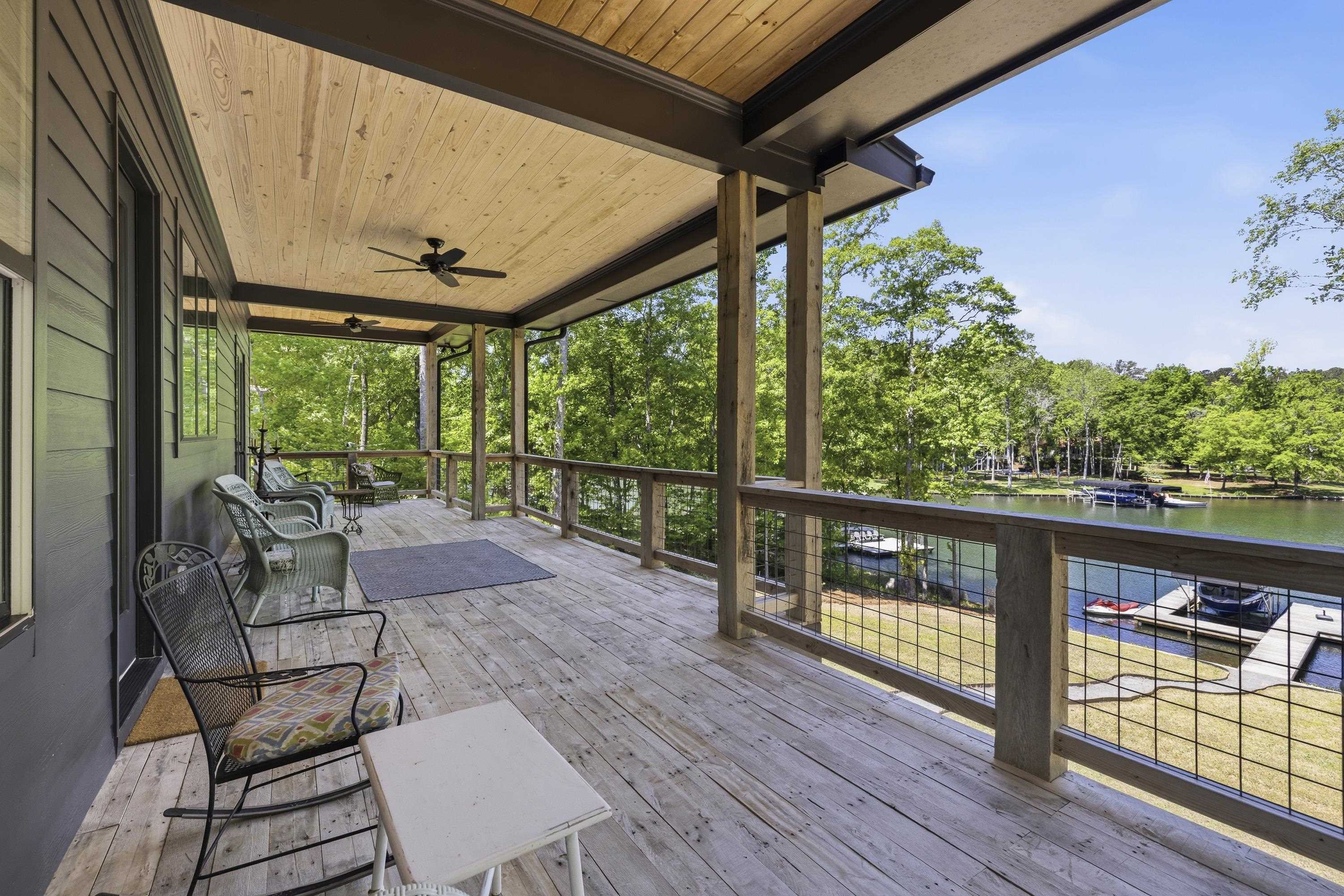 109 LONG SHOALS CIRCLE