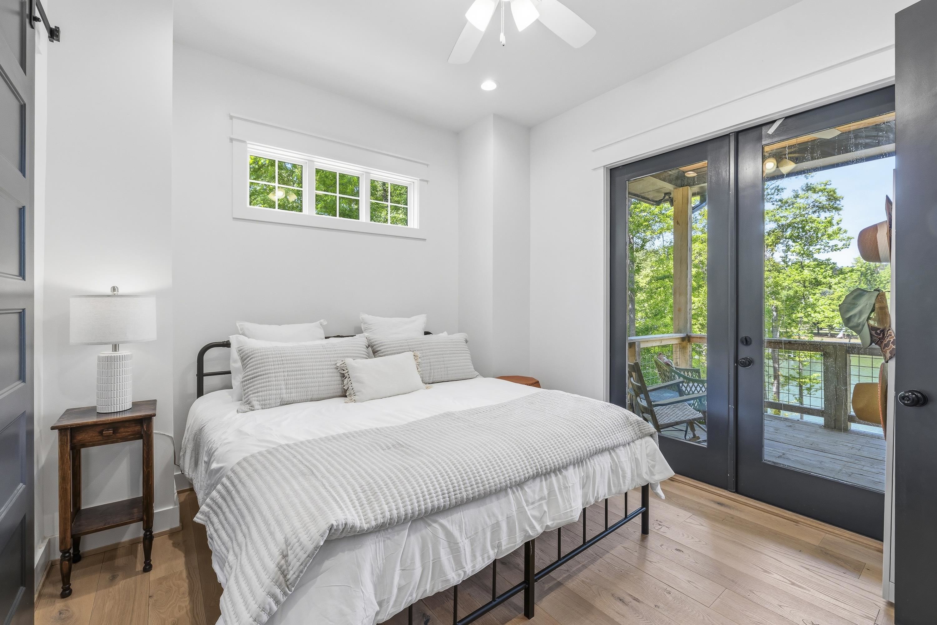 109 LONG SHOALS CIRCLE