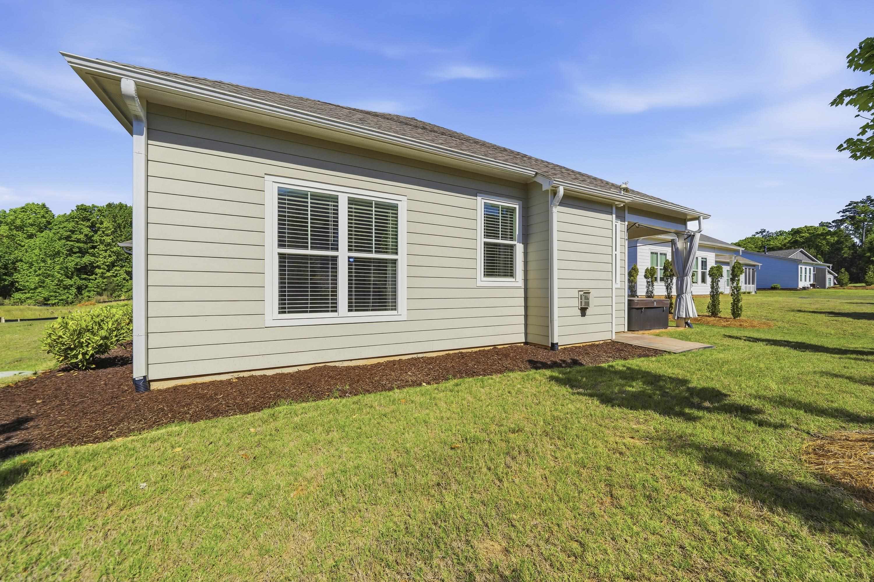 1070 PROVIDENCE LOOP