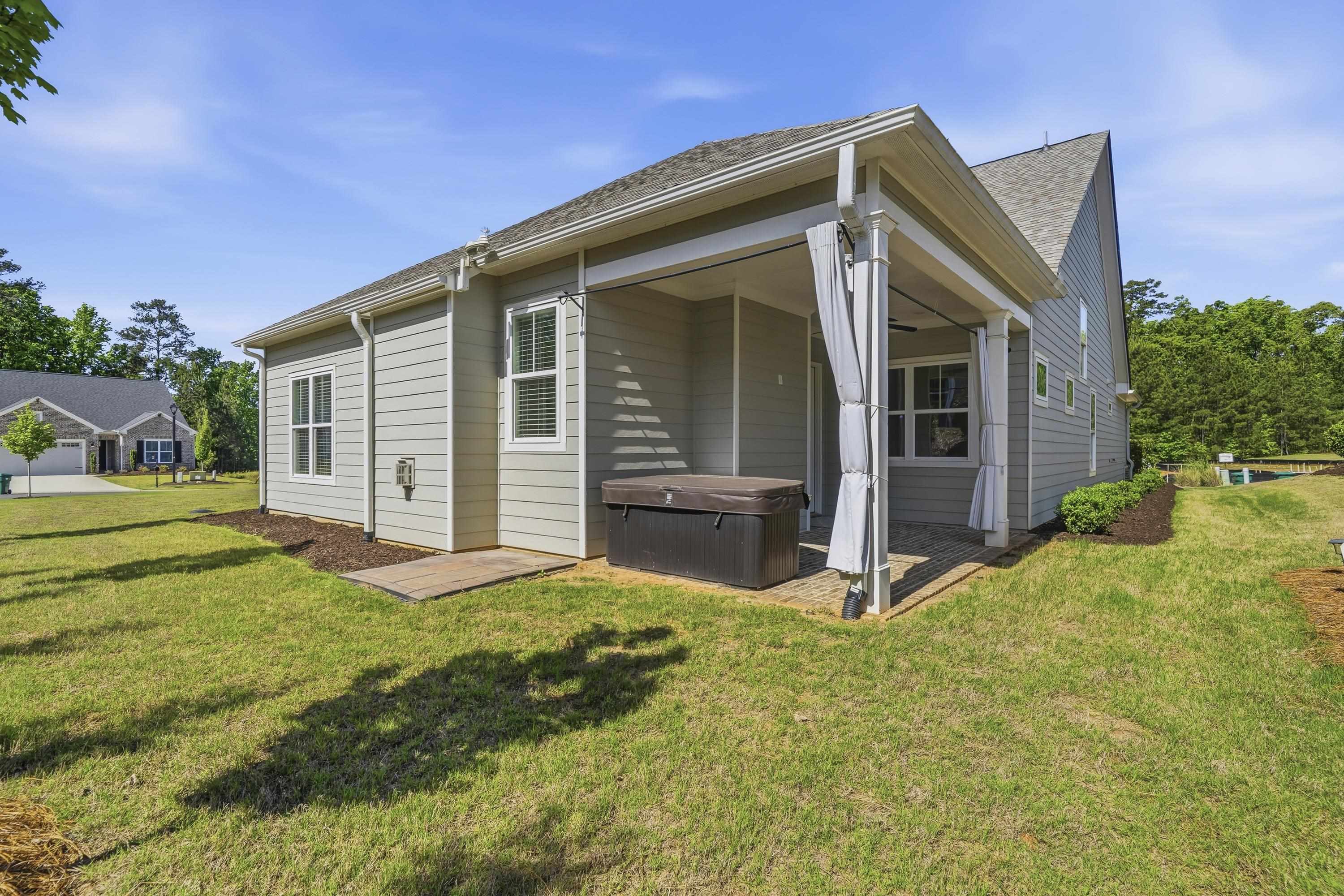 1070 PROVIDENCE LOOP