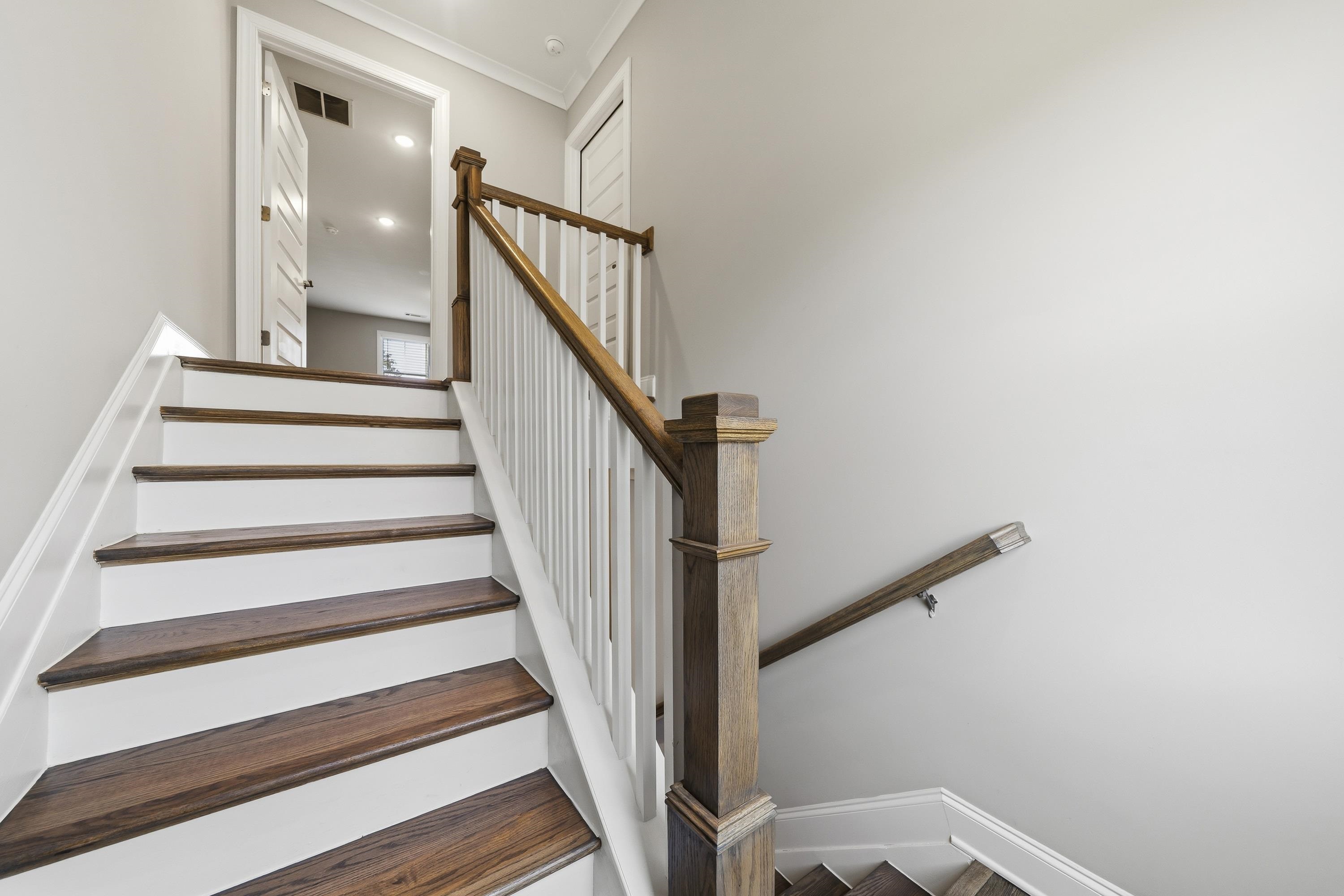 1070 PROVIDENCE LOOP