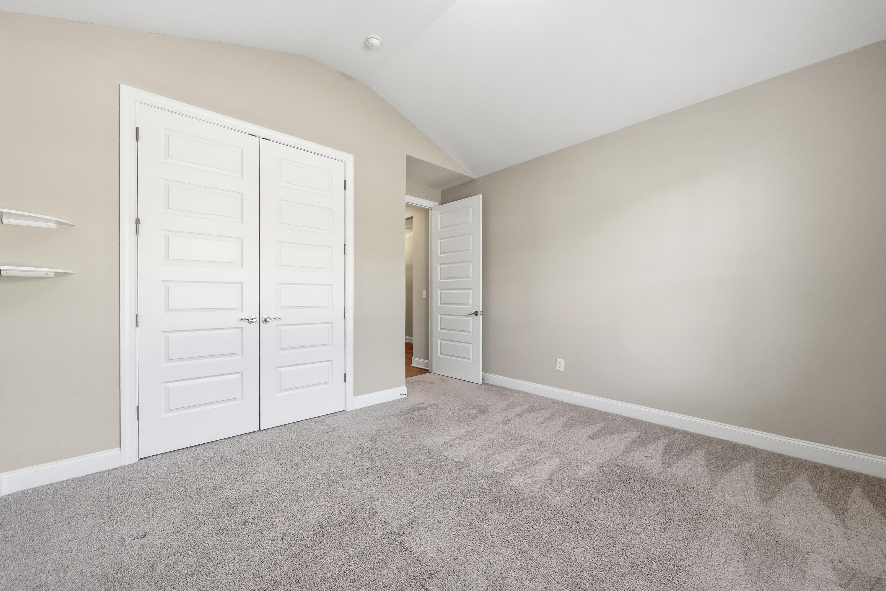 1070 PROVIDENCE LOOP