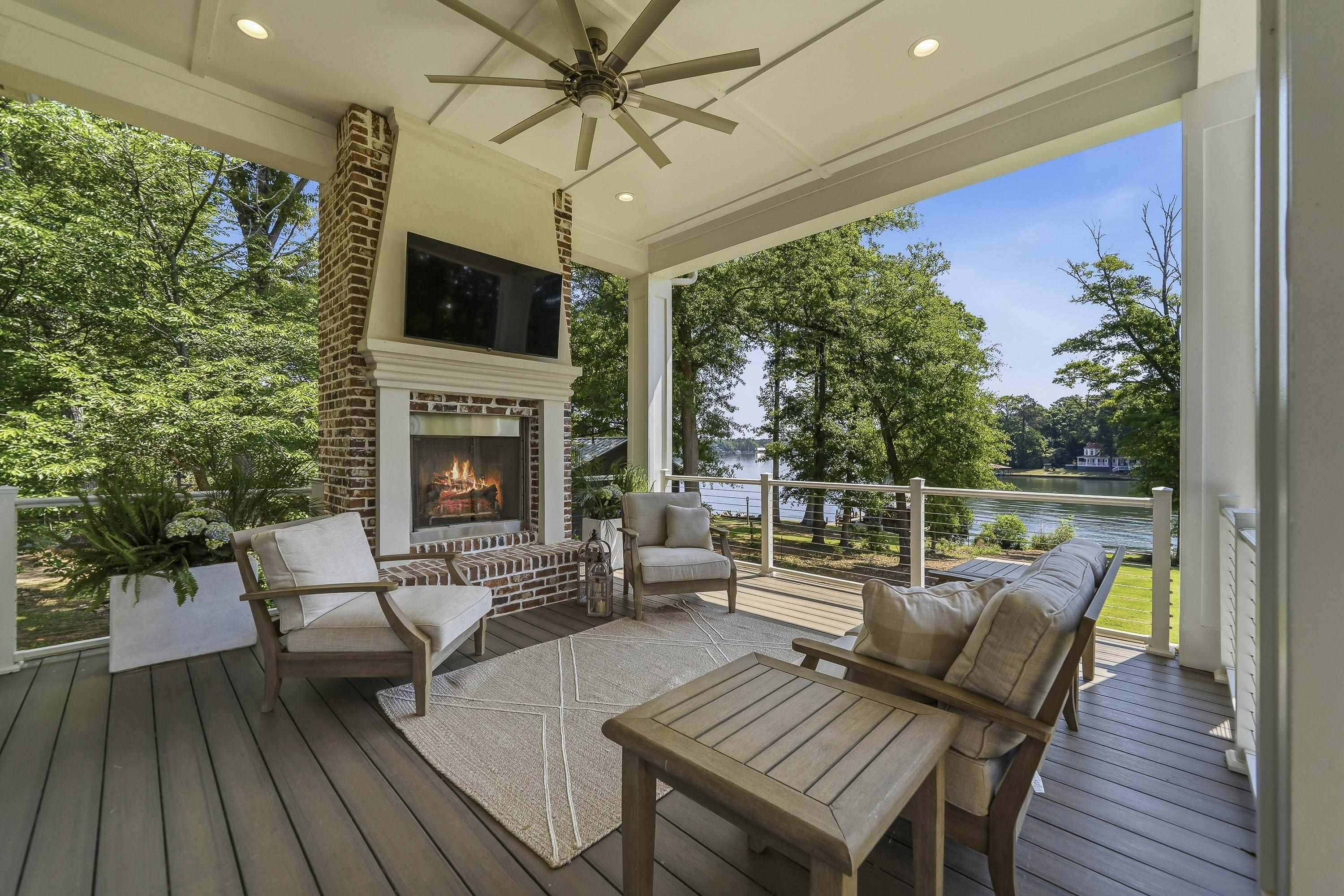 112 S CAY DRIVE