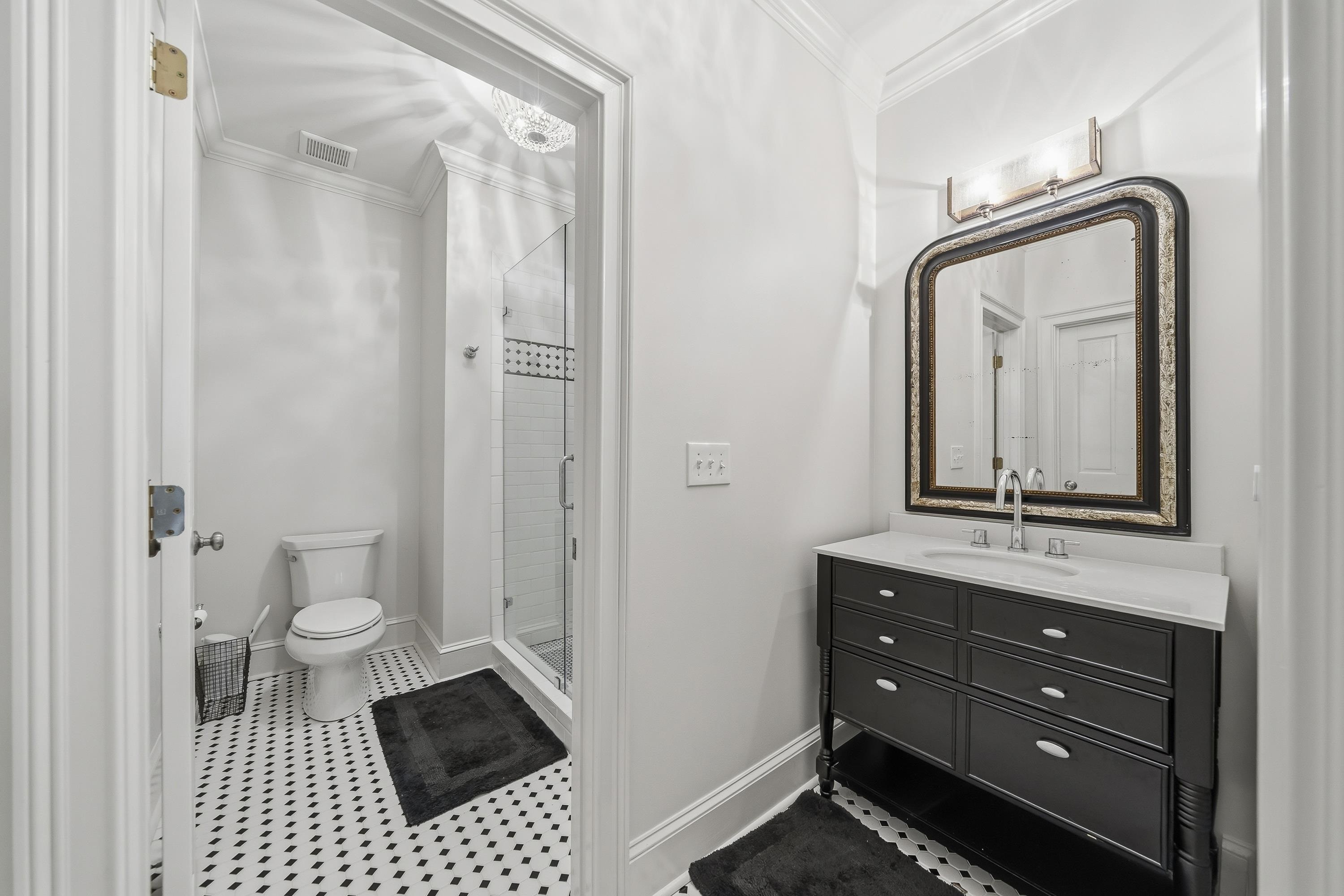1021 LOCKETS TRAIL