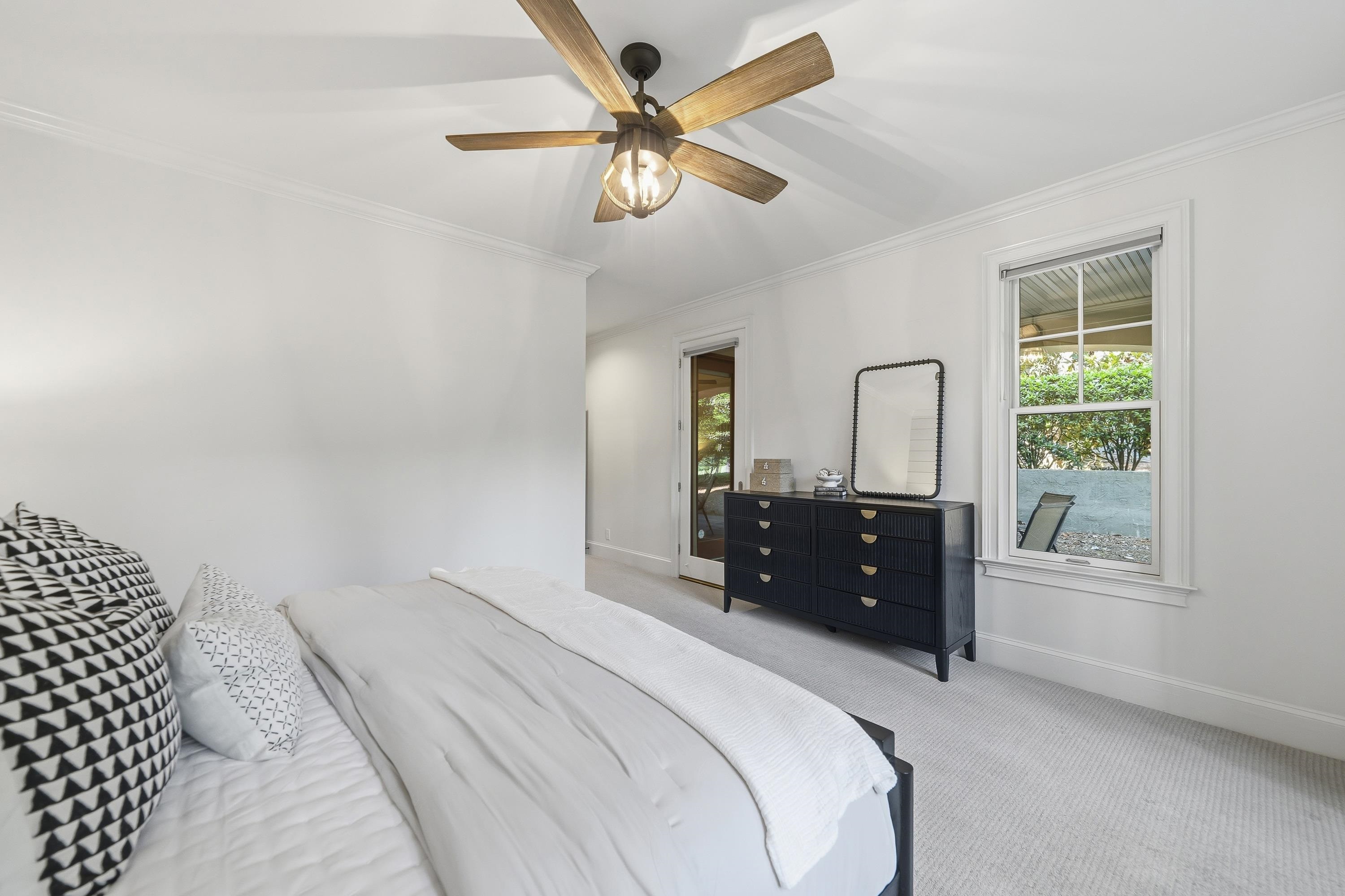 1021 LOCKETS TRAIL