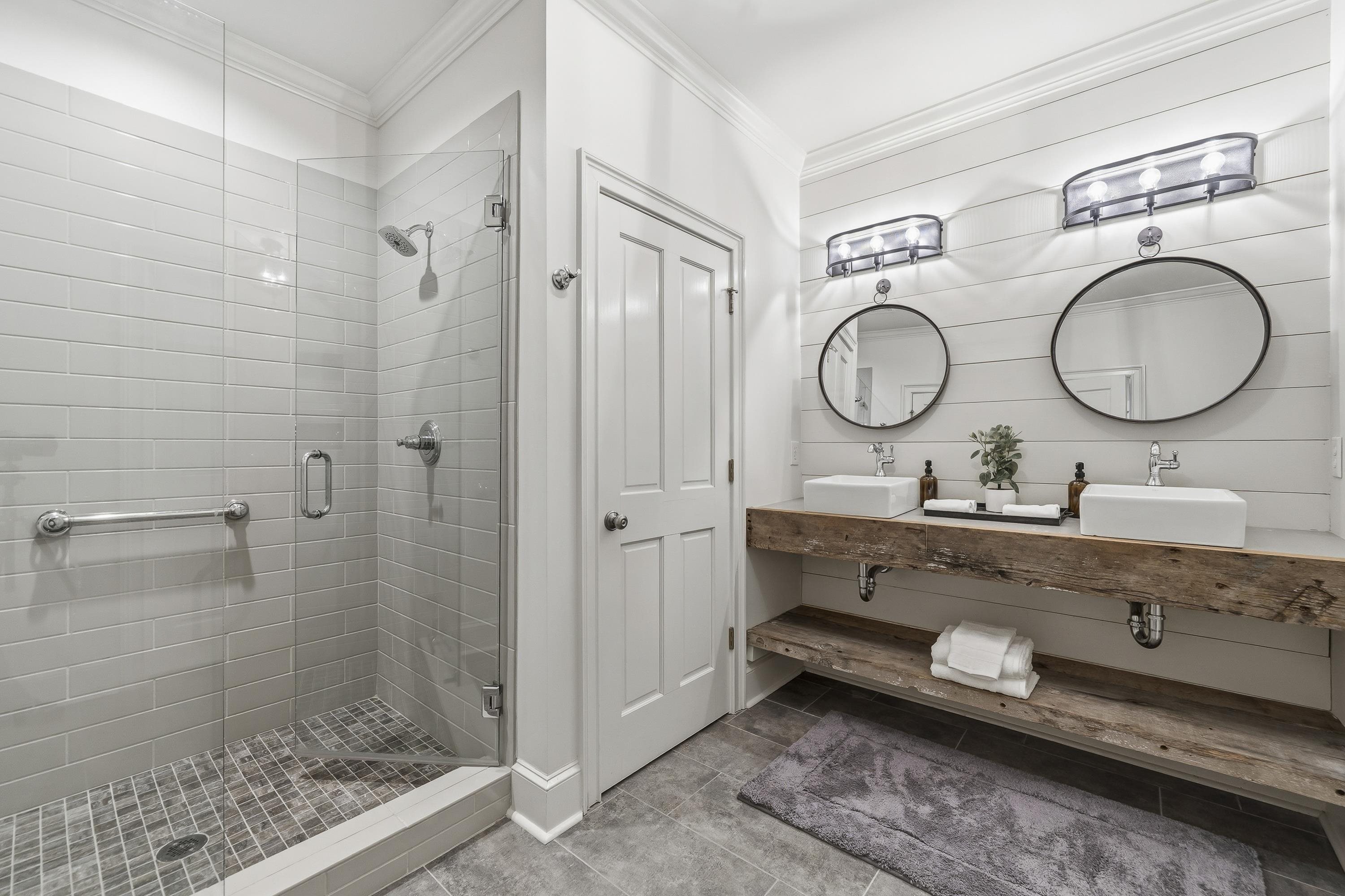 1021 LOCKETS TRAIL
