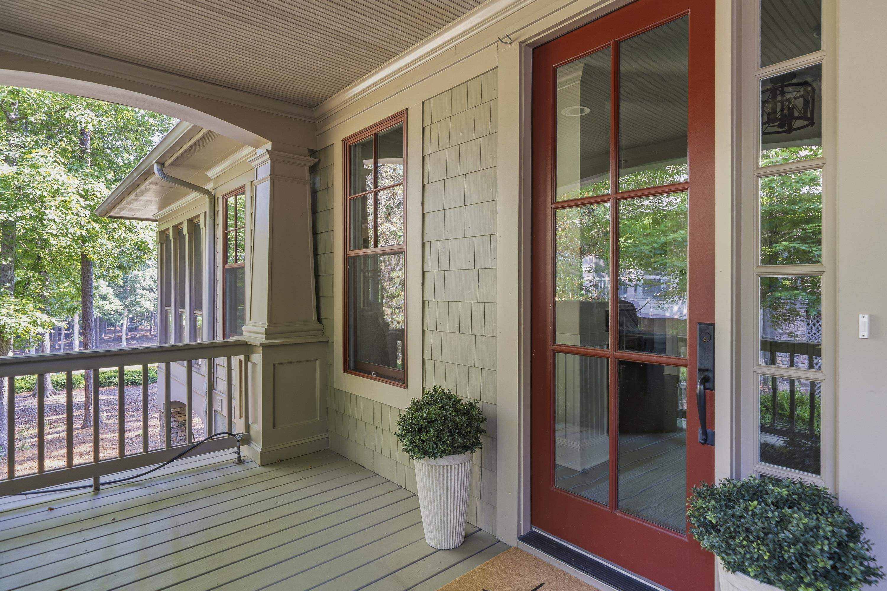 1021 LOCKETS TRAIL