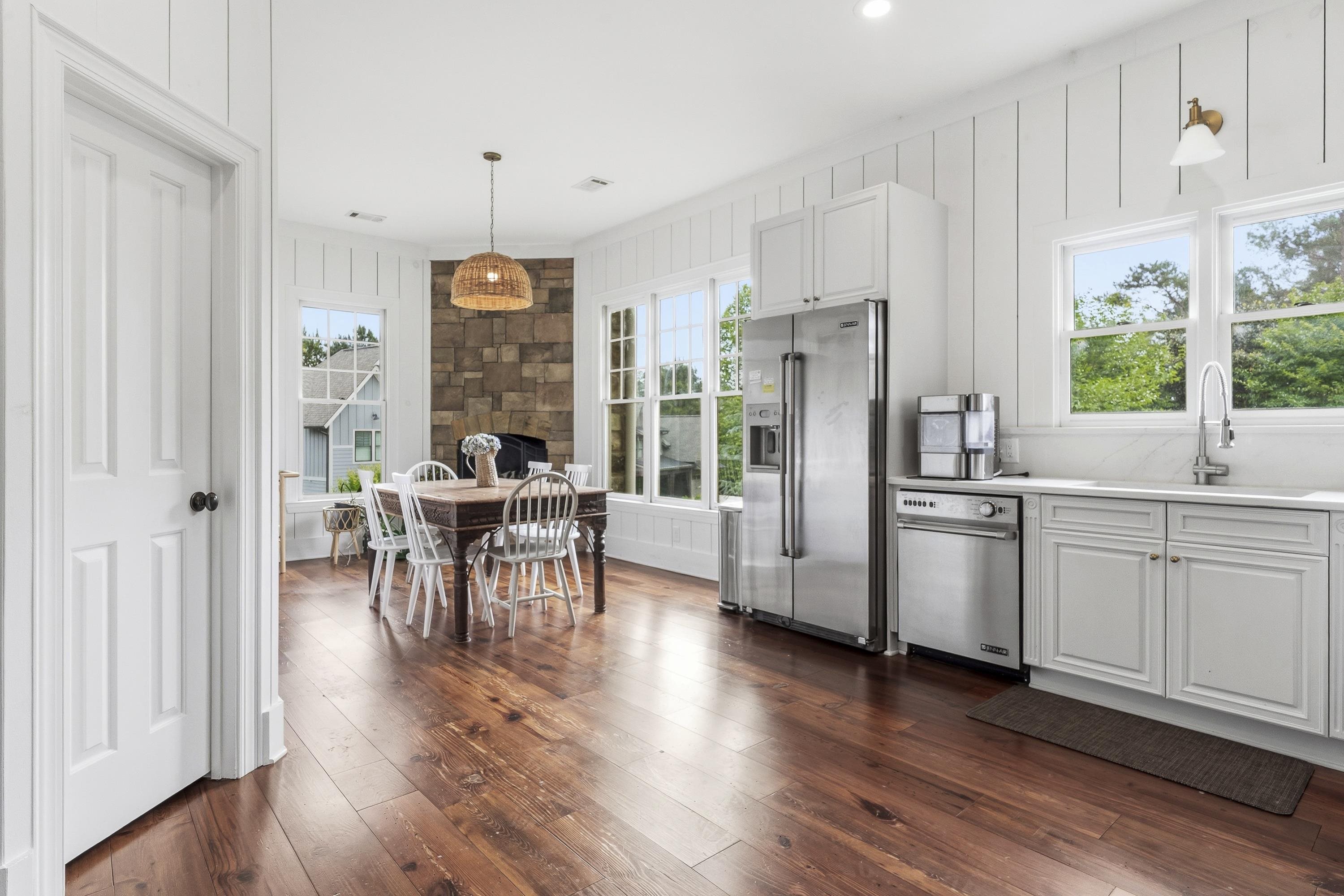 138 ARBORS LANE