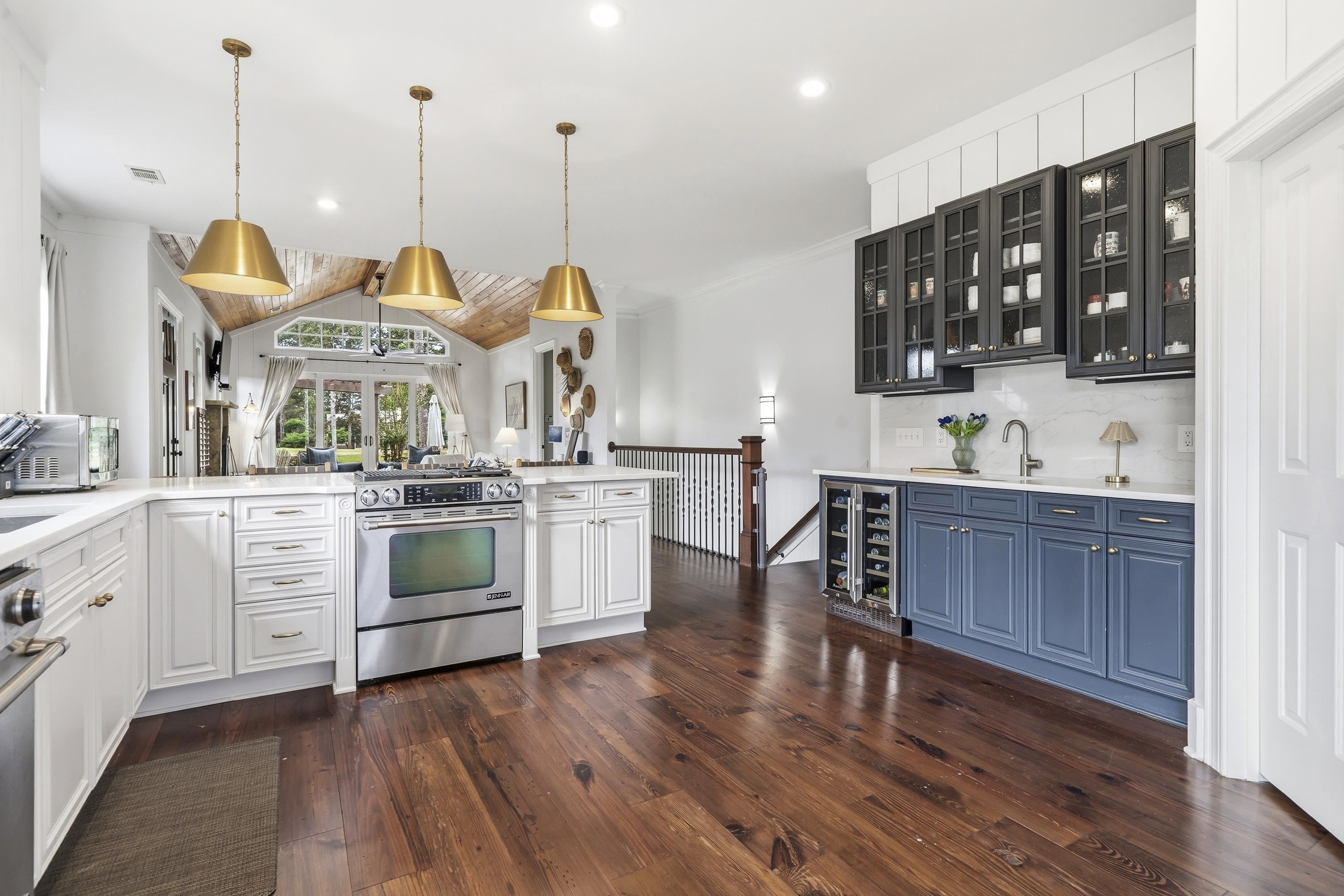 138 ARBORS LANE