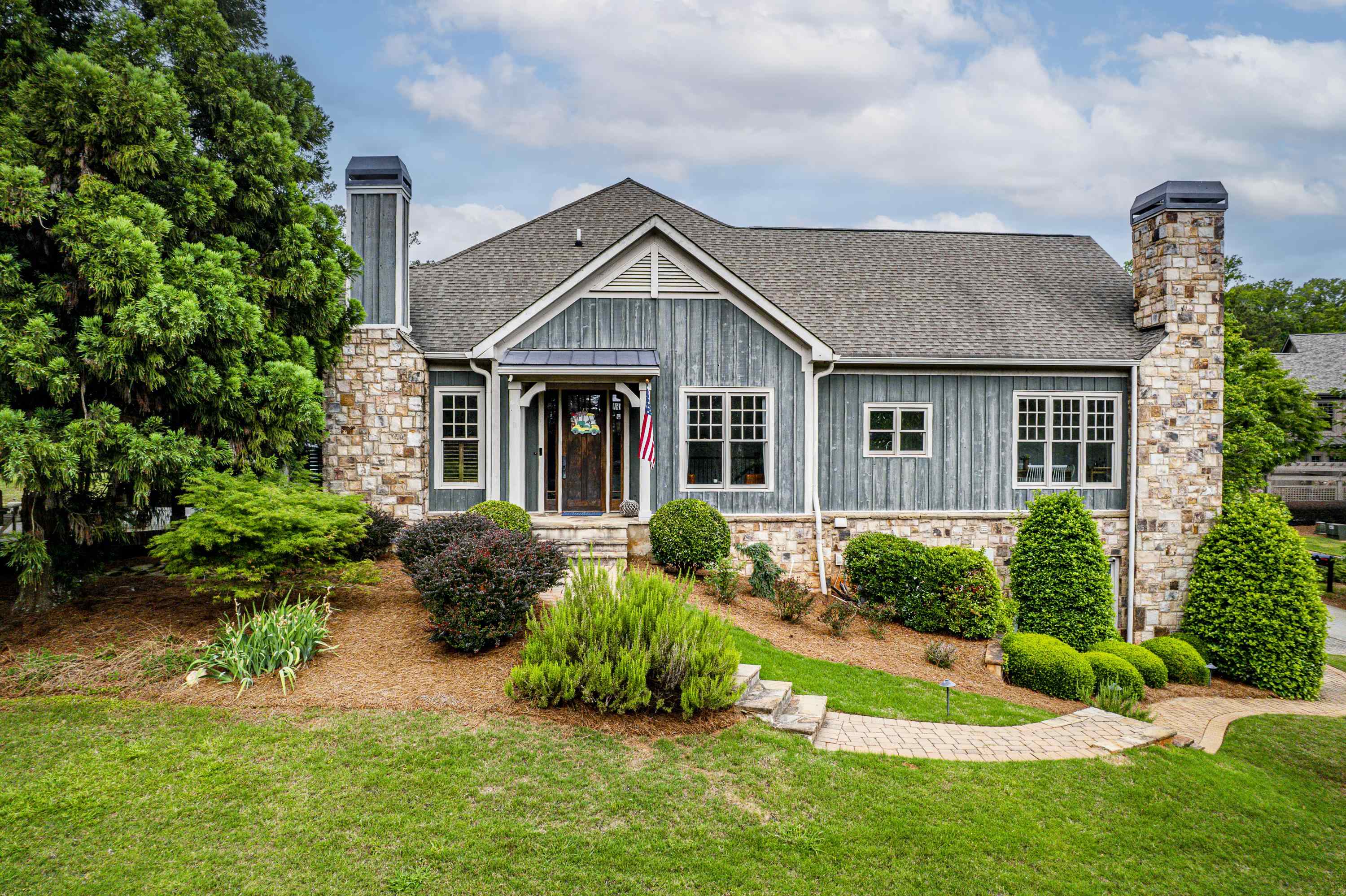 138 ARBORS LANE