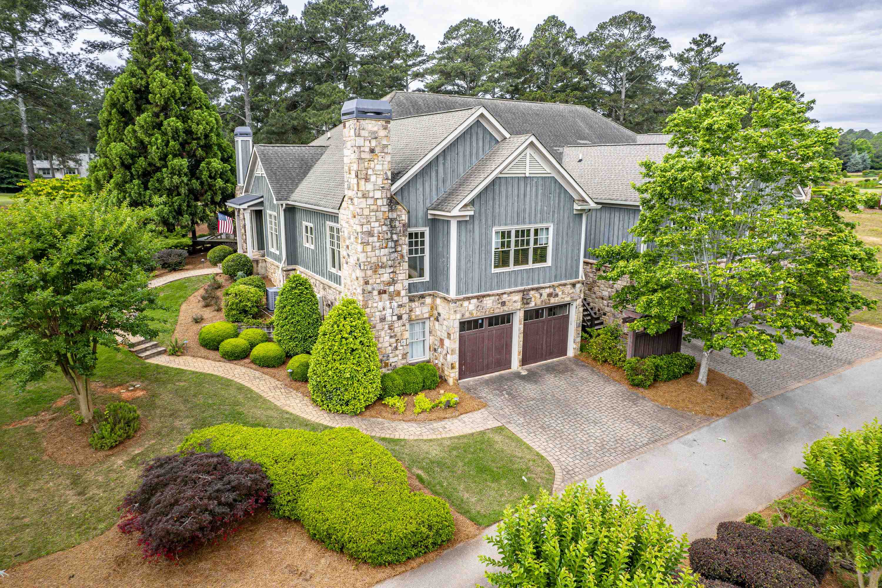 138 ARBORS LANE