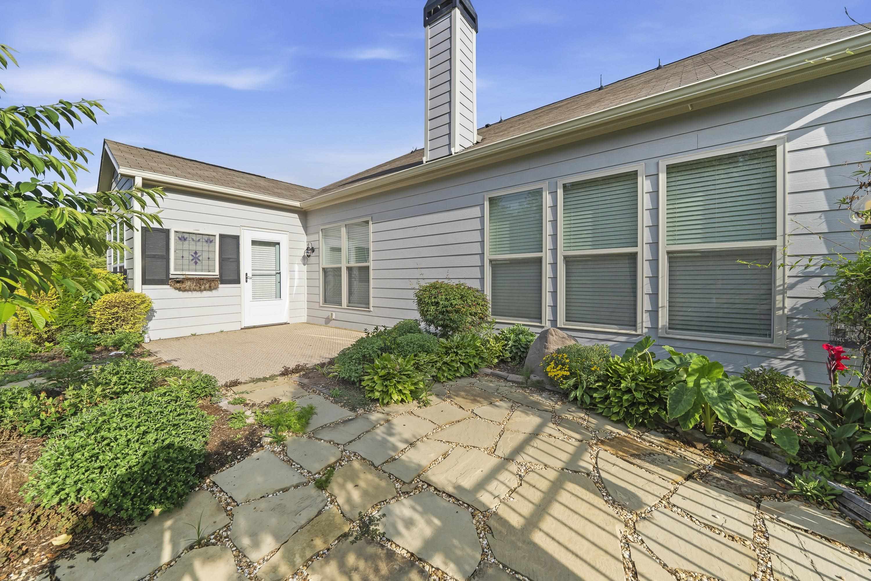 1261 CROOKED CREEK ROAD