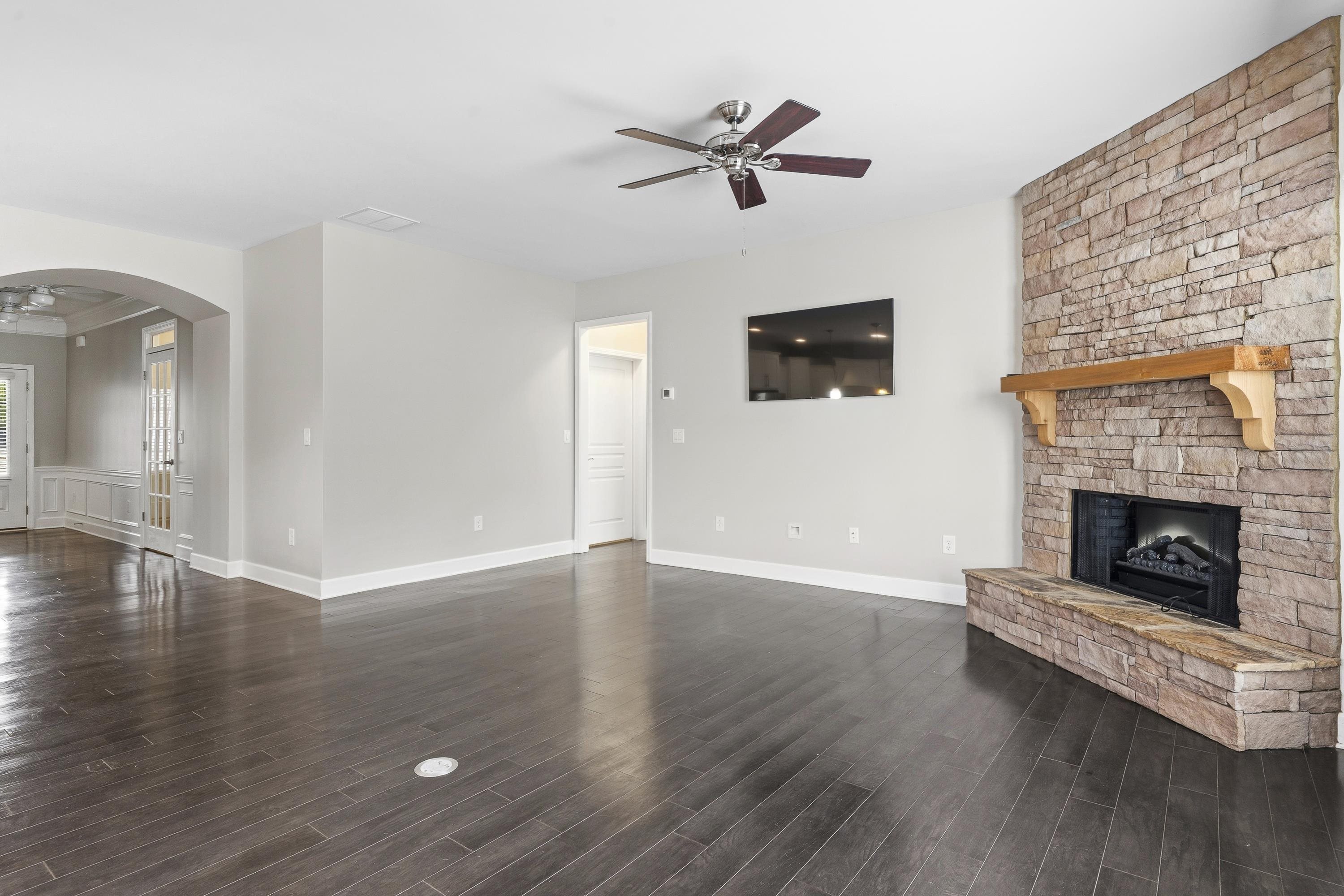 1261 CROOKED CREEK ROAD