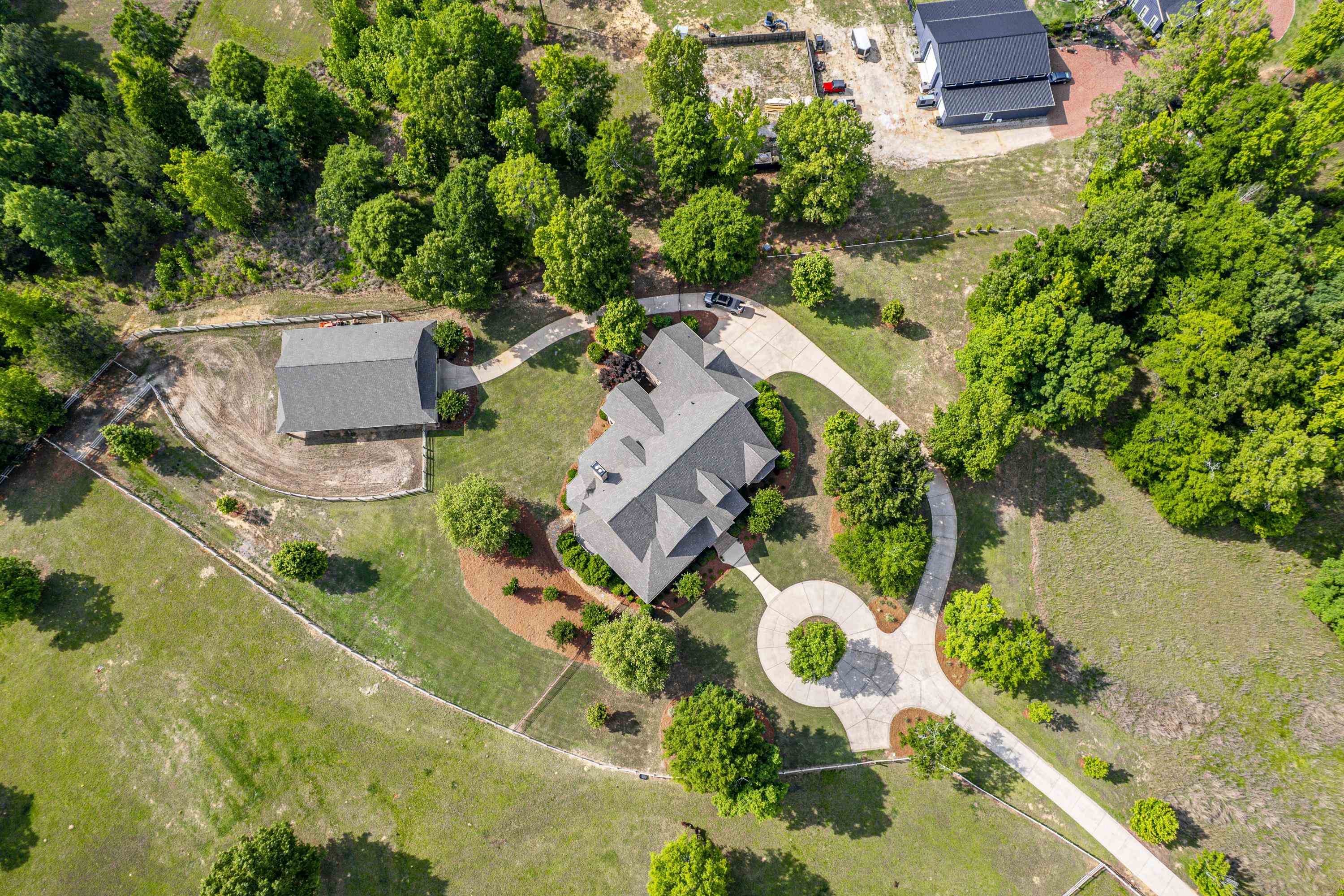 1090 WHITE OAK WAY