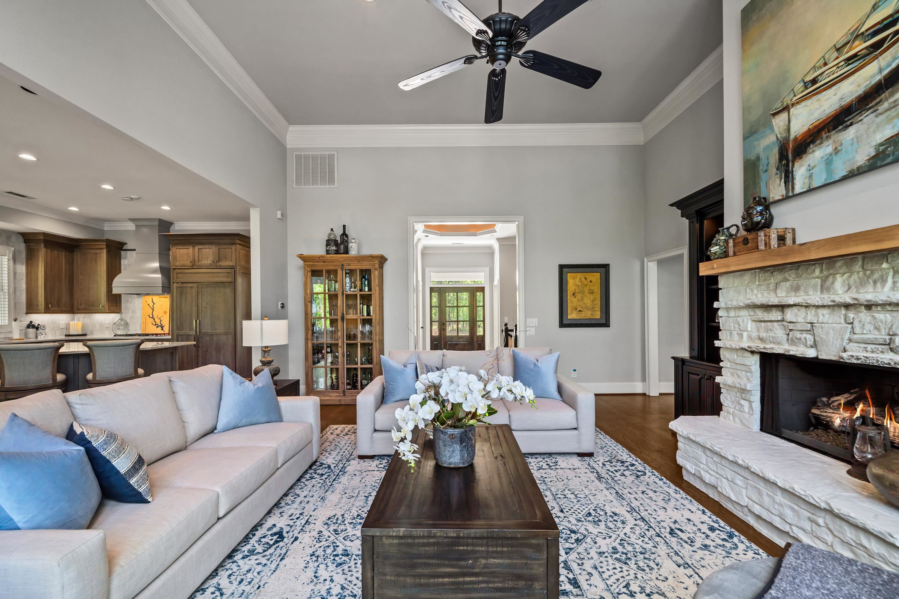2691 CLUB DRIVE