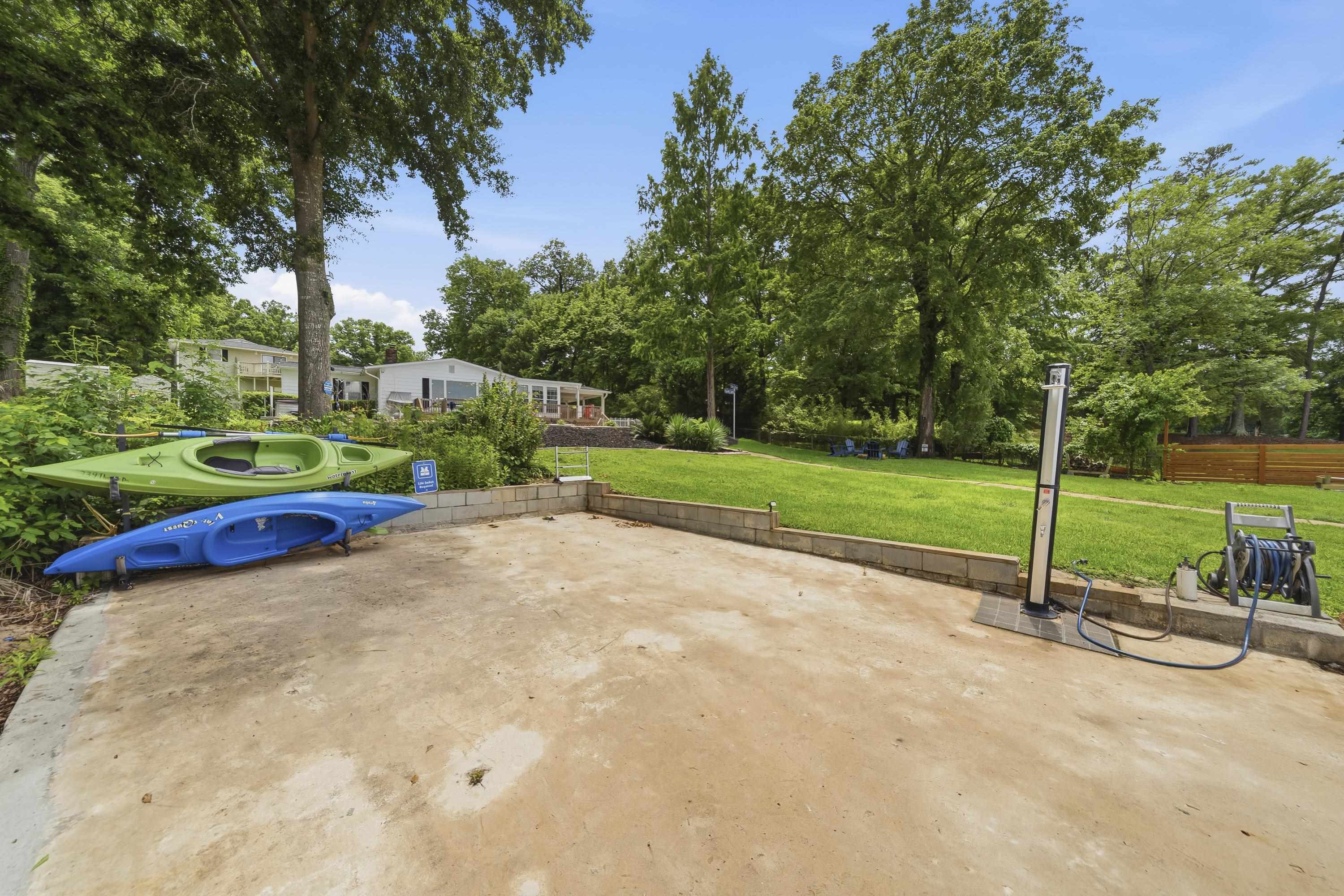 339 THOMAS DRIVE