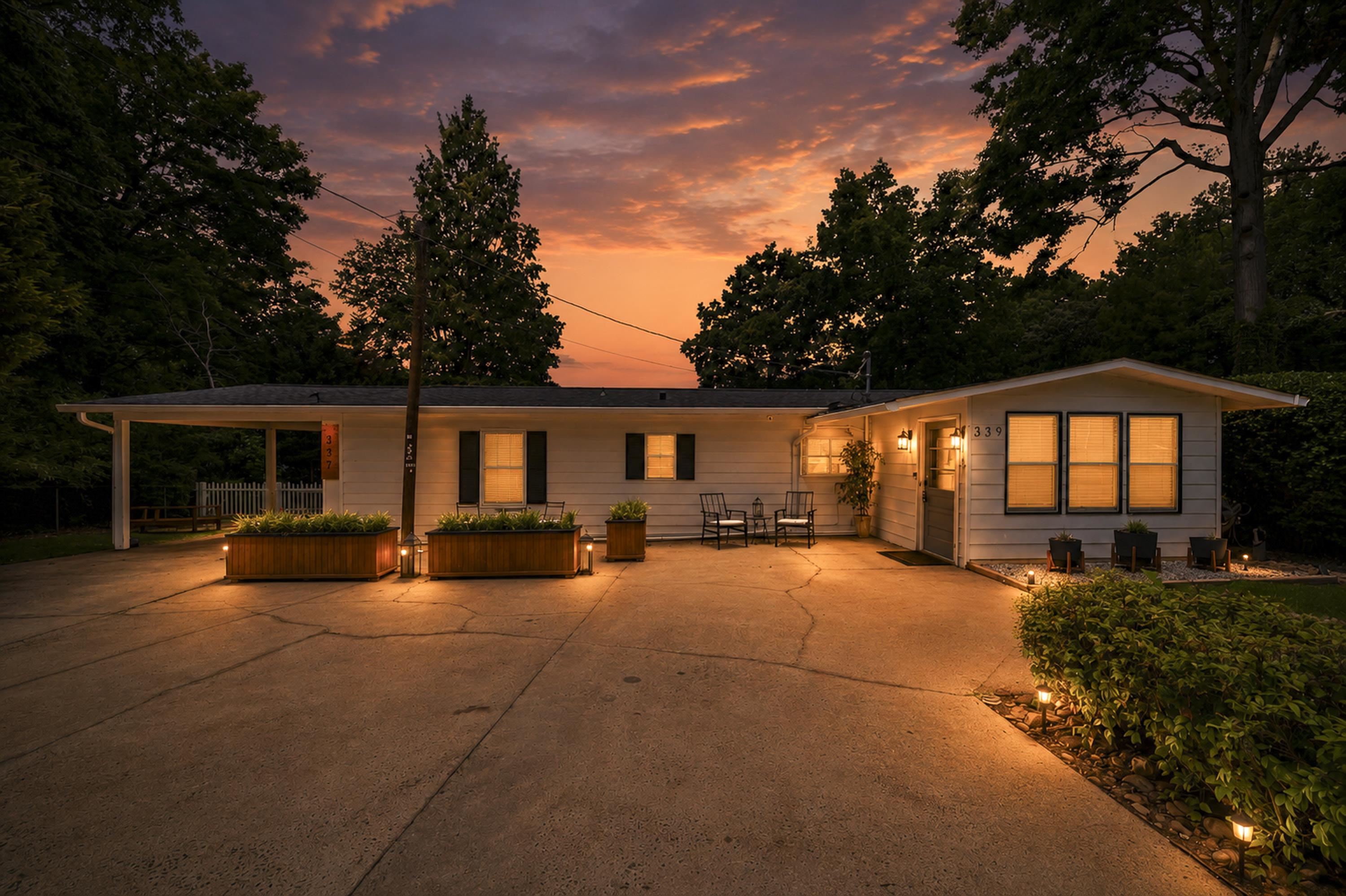339 THOMAS DRIVE
