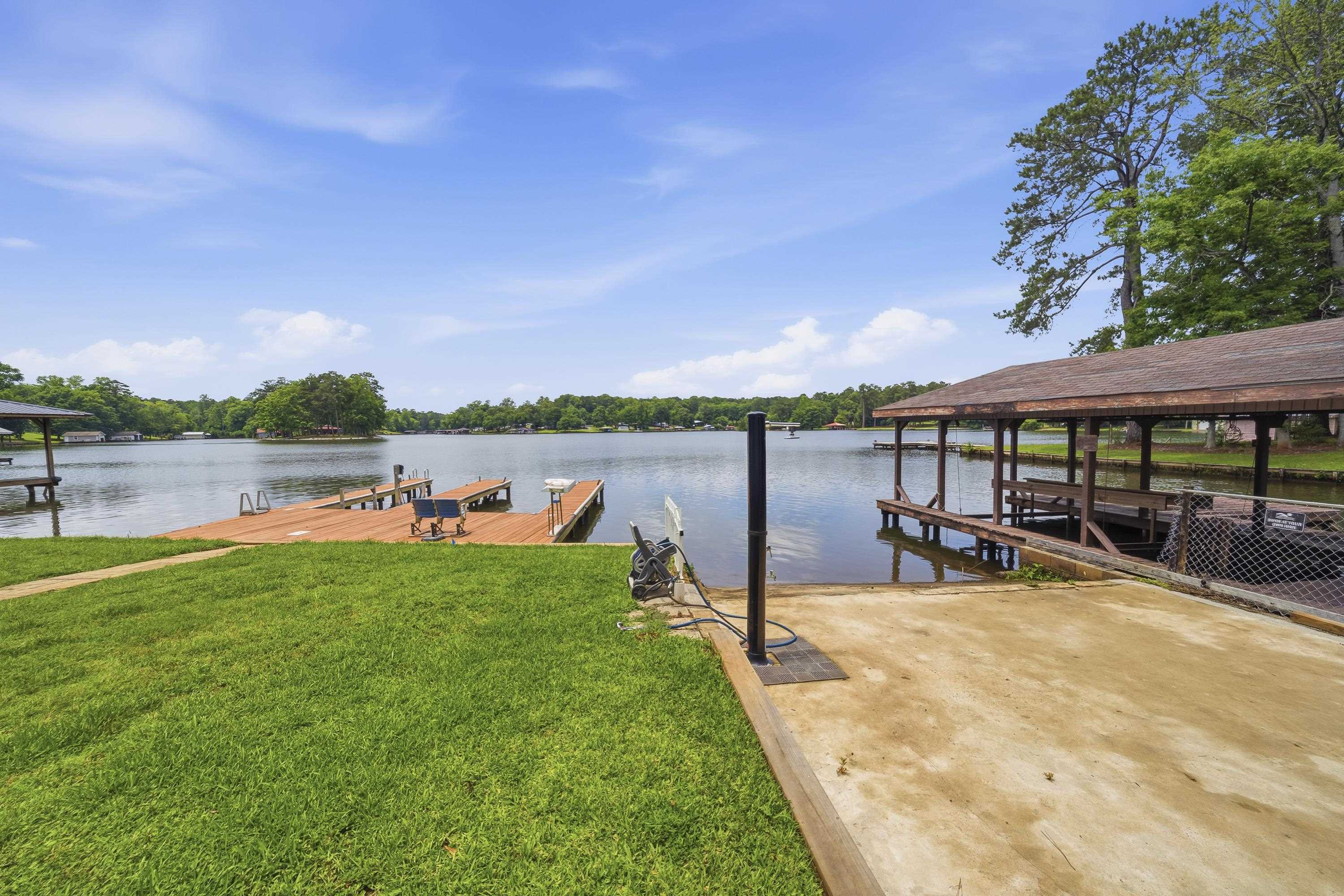 339 THOMAS DRIVE