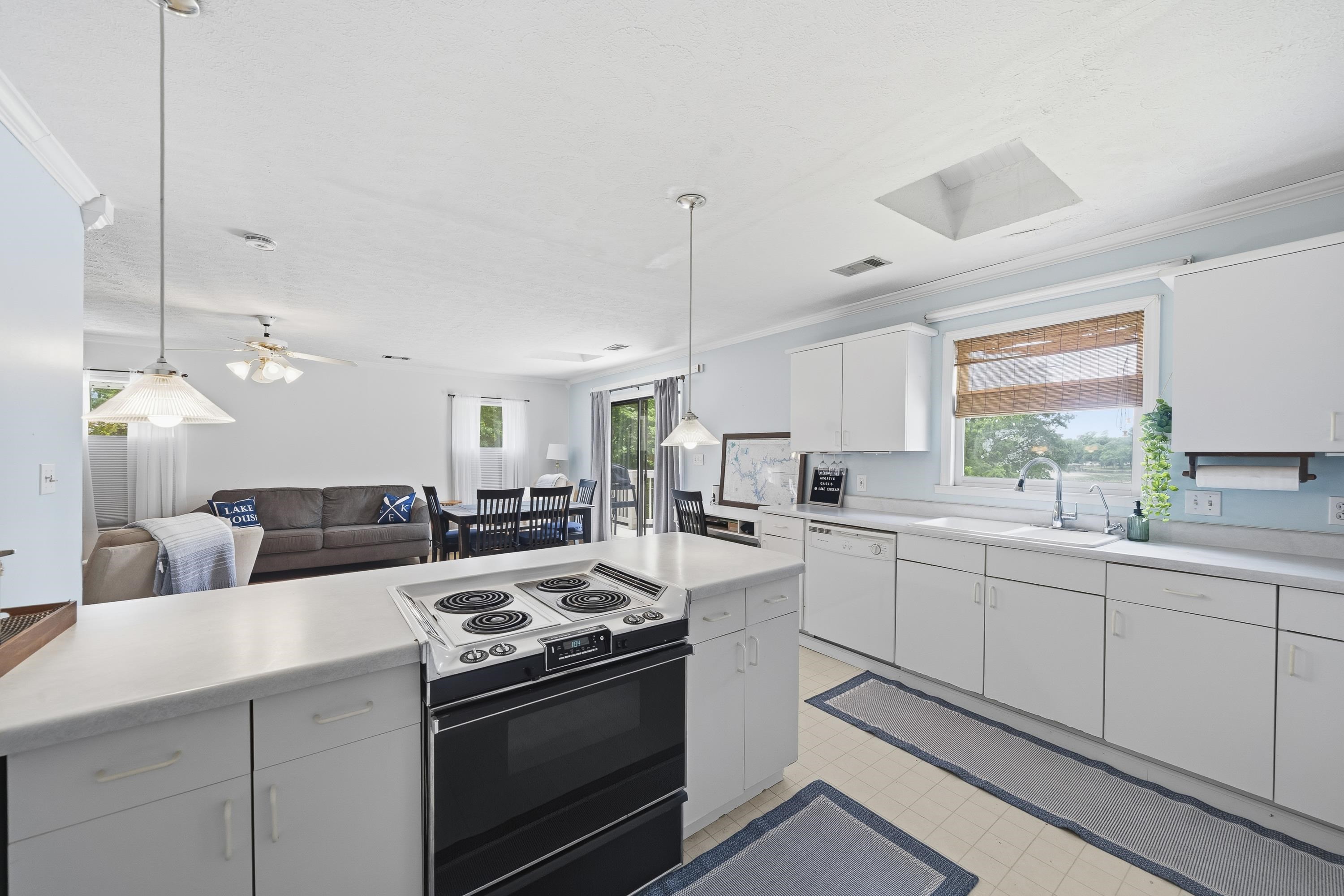 339 THOMAS DRIVE