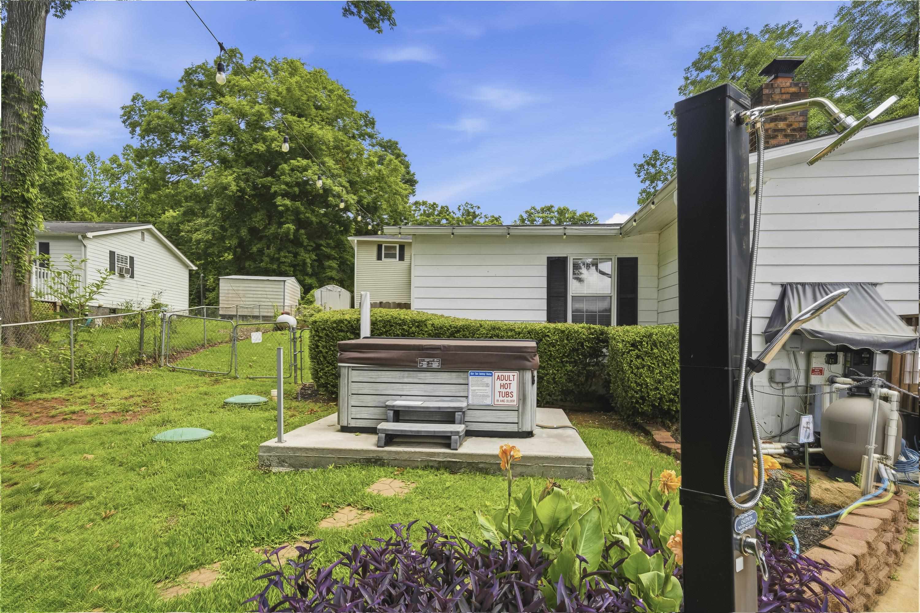 339 THOMAS DRIVE