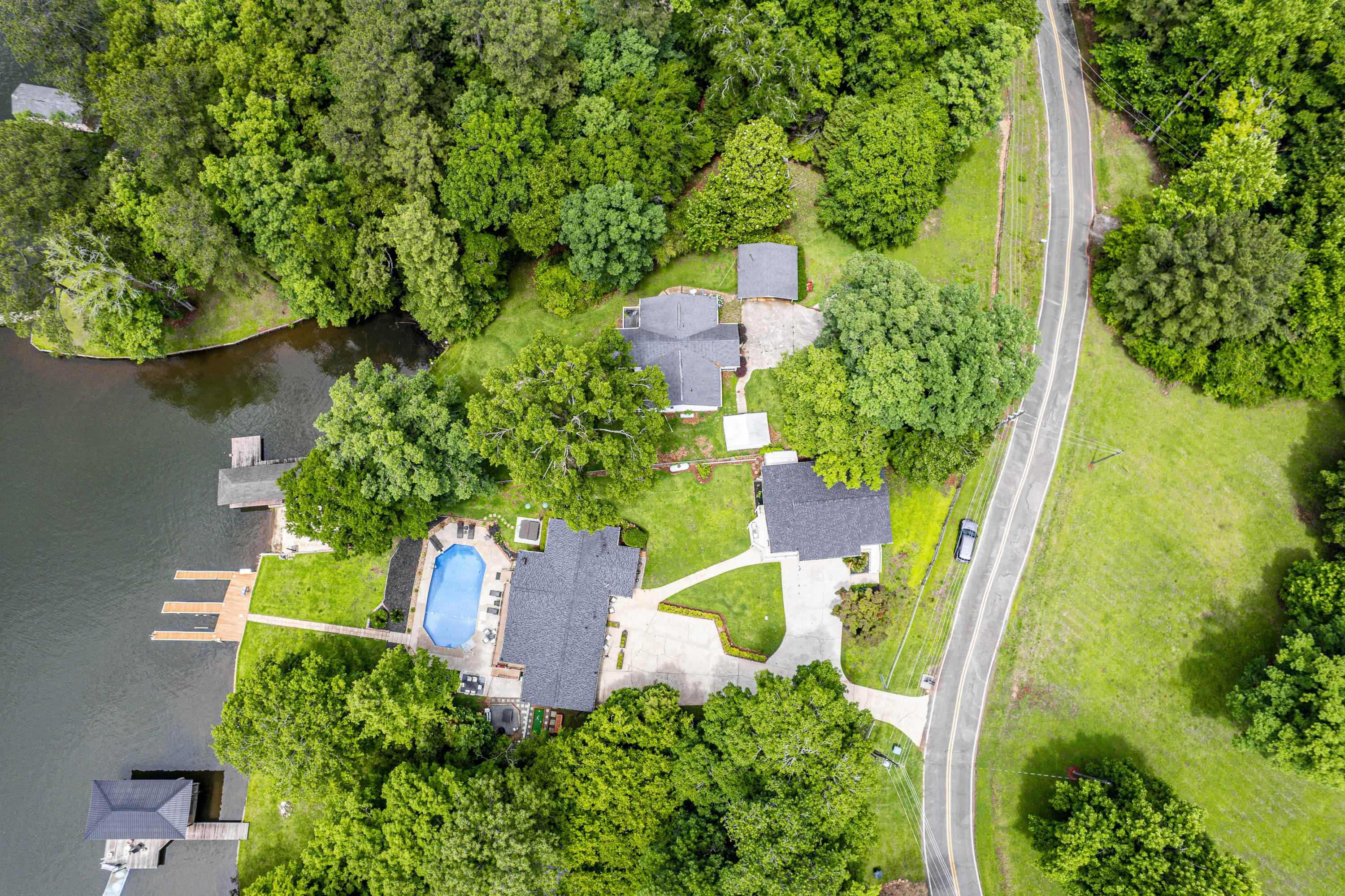 339 THOMAS DRIVE