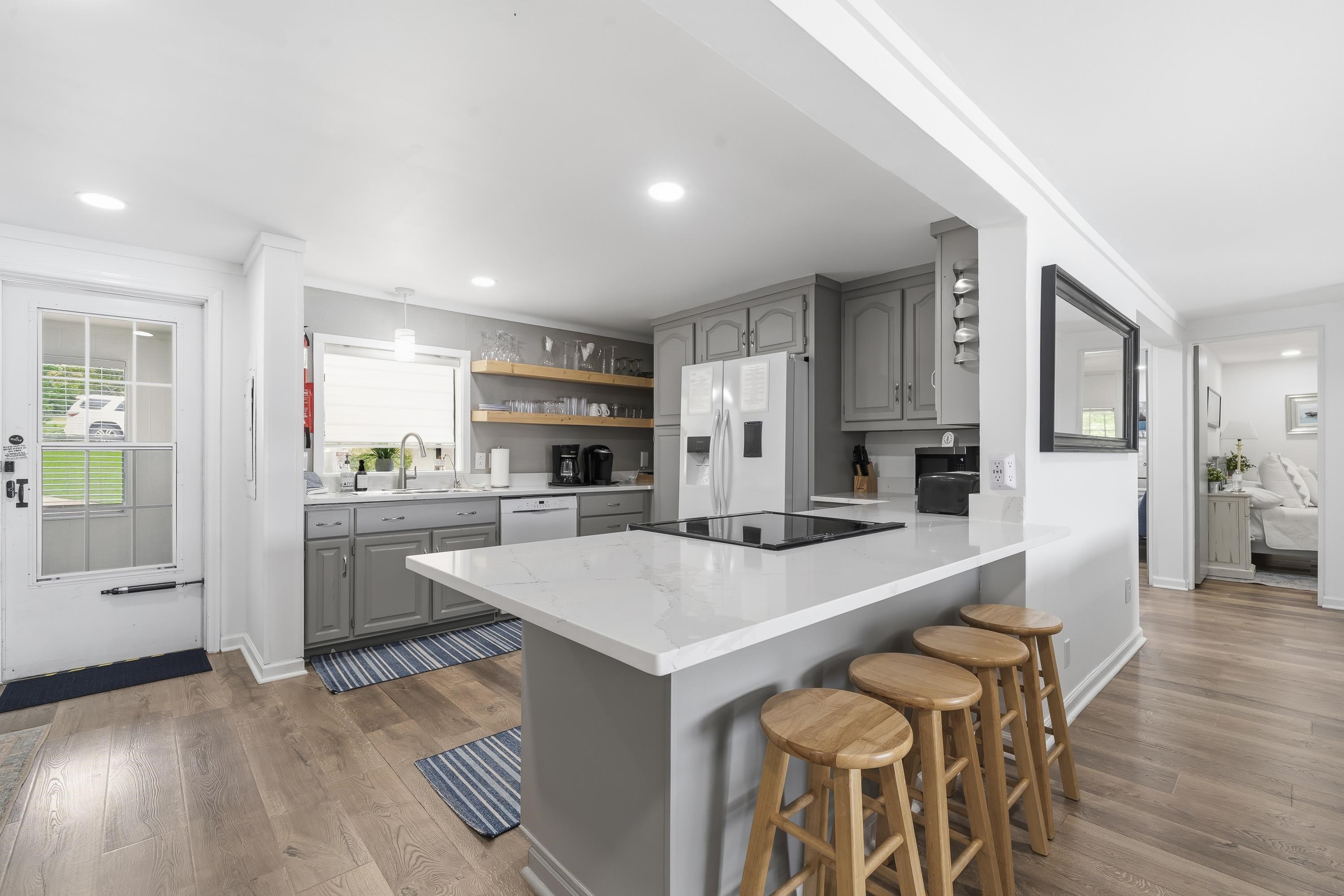 339 THOMAS DRIVE