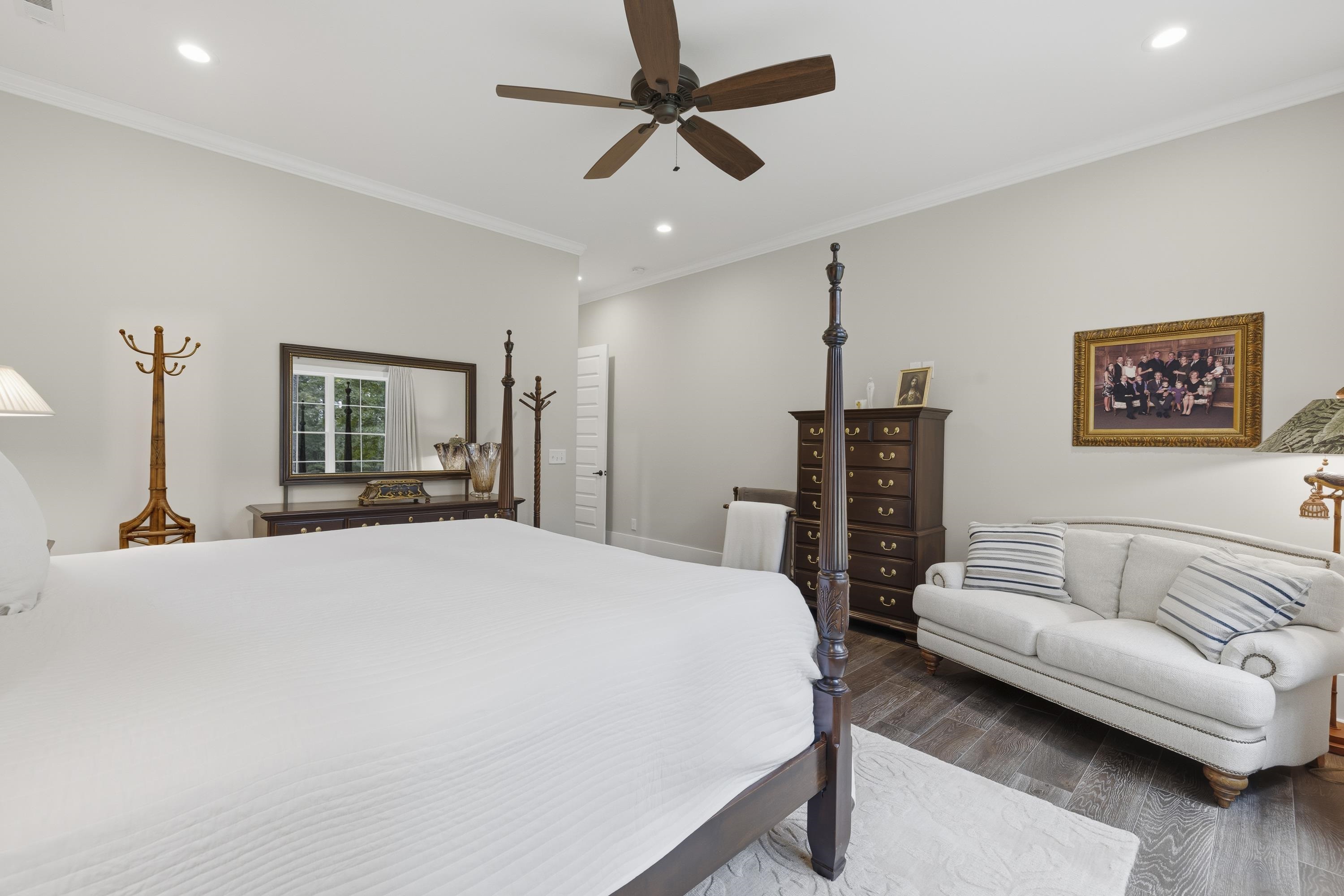 1240 WINGED FOOT DRIVE