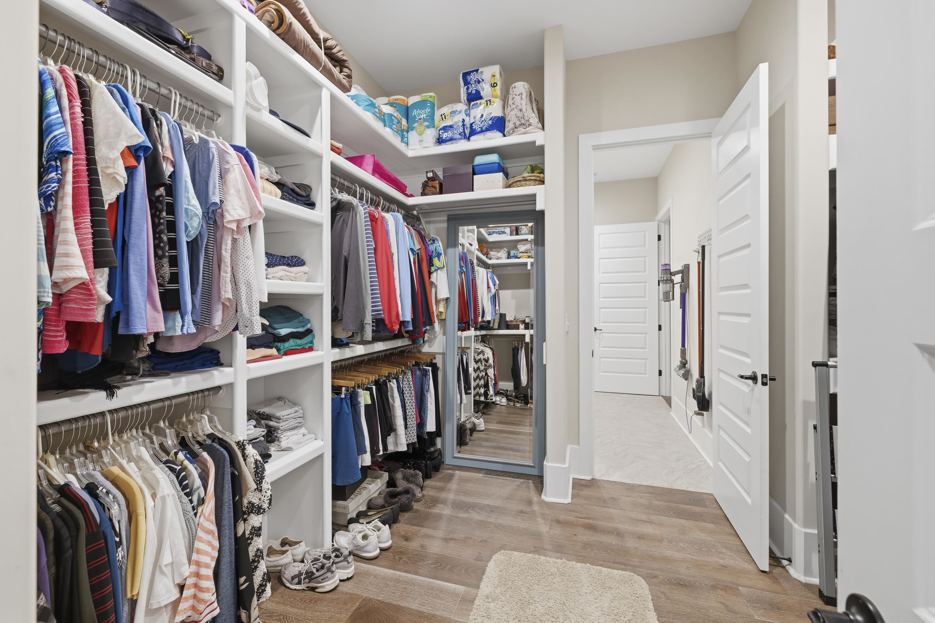 1240 WINGED FOOT DRIVE